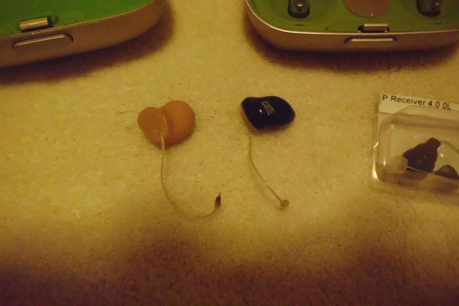Phonak Audeo 0459/M30 R Hearing Aids Rechargeable with Charging Dock