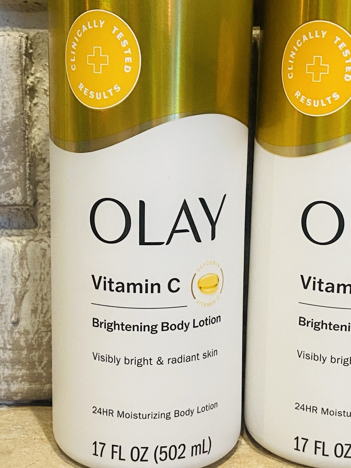 Olay Brightening Body Lotion Vitamin C B3 Moisturizing Radiant Skin 17 oz 2 Pack