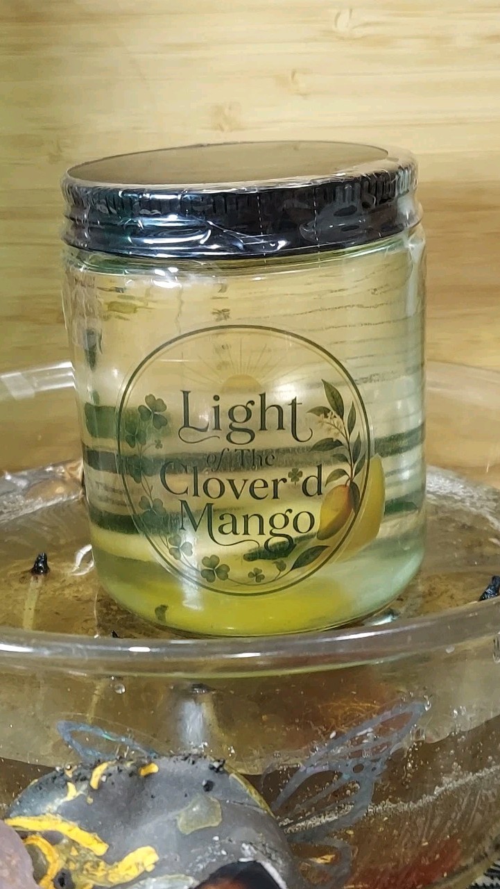 Light of The Clover’d Mango. Skin Replenishing Oil, 100% Organic