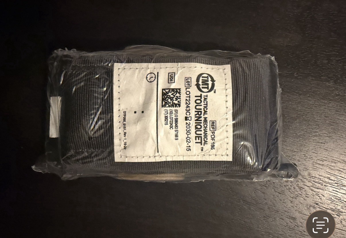 IFAK Trauma First Aid Kit – Tourniquet CELOX Israeli Bandage Chest Seal – NEW