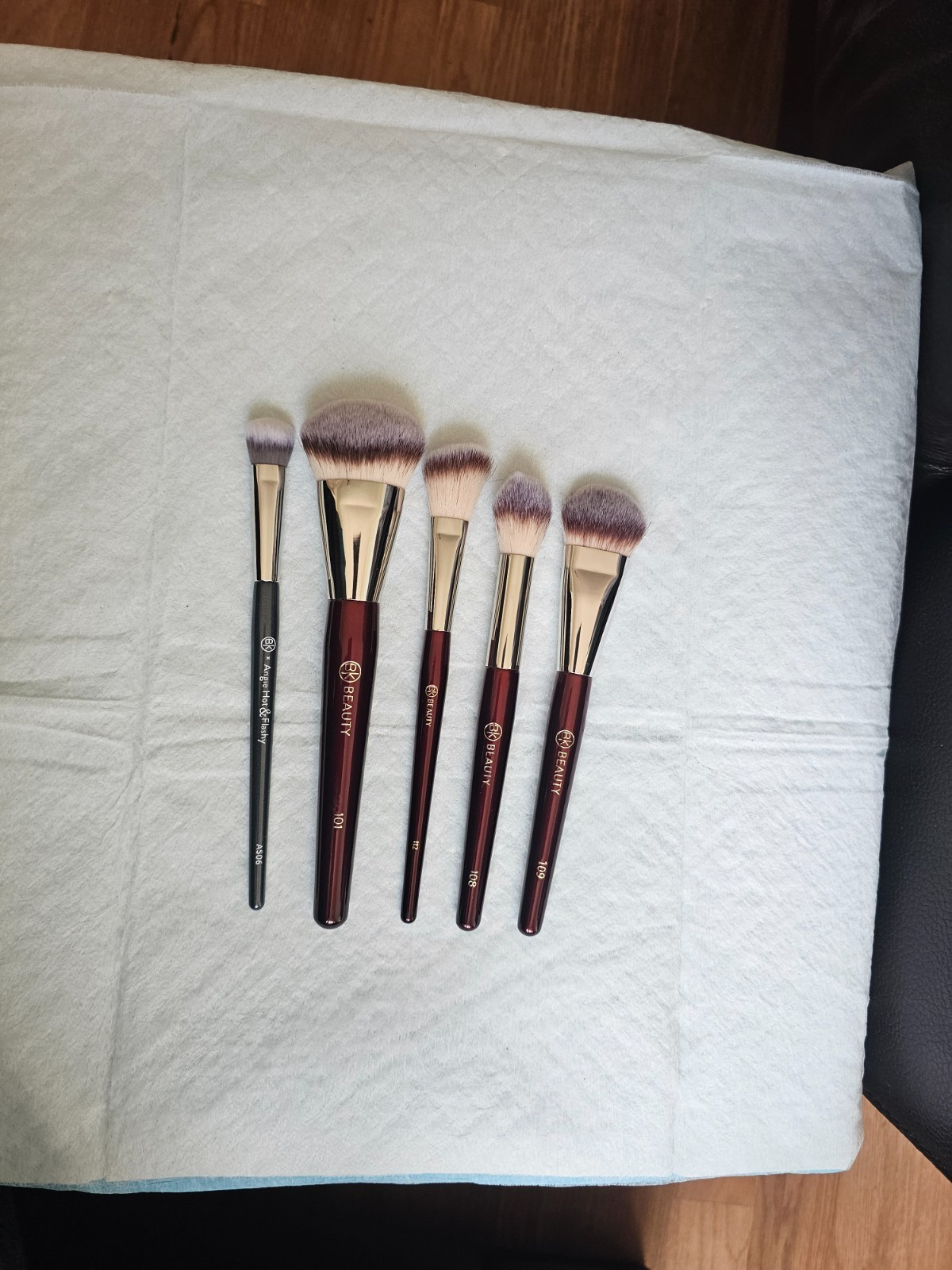 BK Beauty 5pc Brush Set 101 A506 Kitten Paw 108 109 112 Foundation Concealer Kit