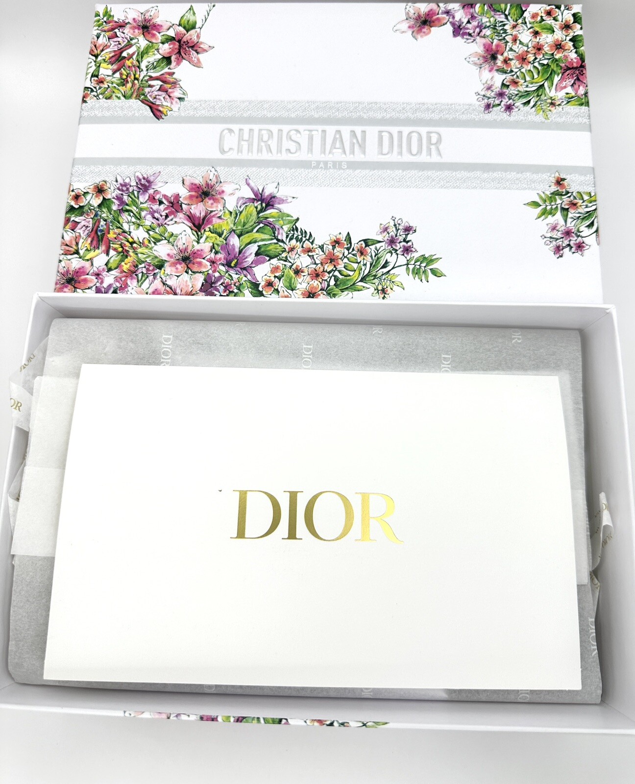 Dior Rouge Gift Set 4 Pcs (1 Full Size Lipsticks 999 , Lipstick Holder, Nail)