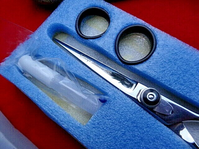 Money Back Warranty 6″ Hairdressing Hair Scissors/Japanese Steel +Oil