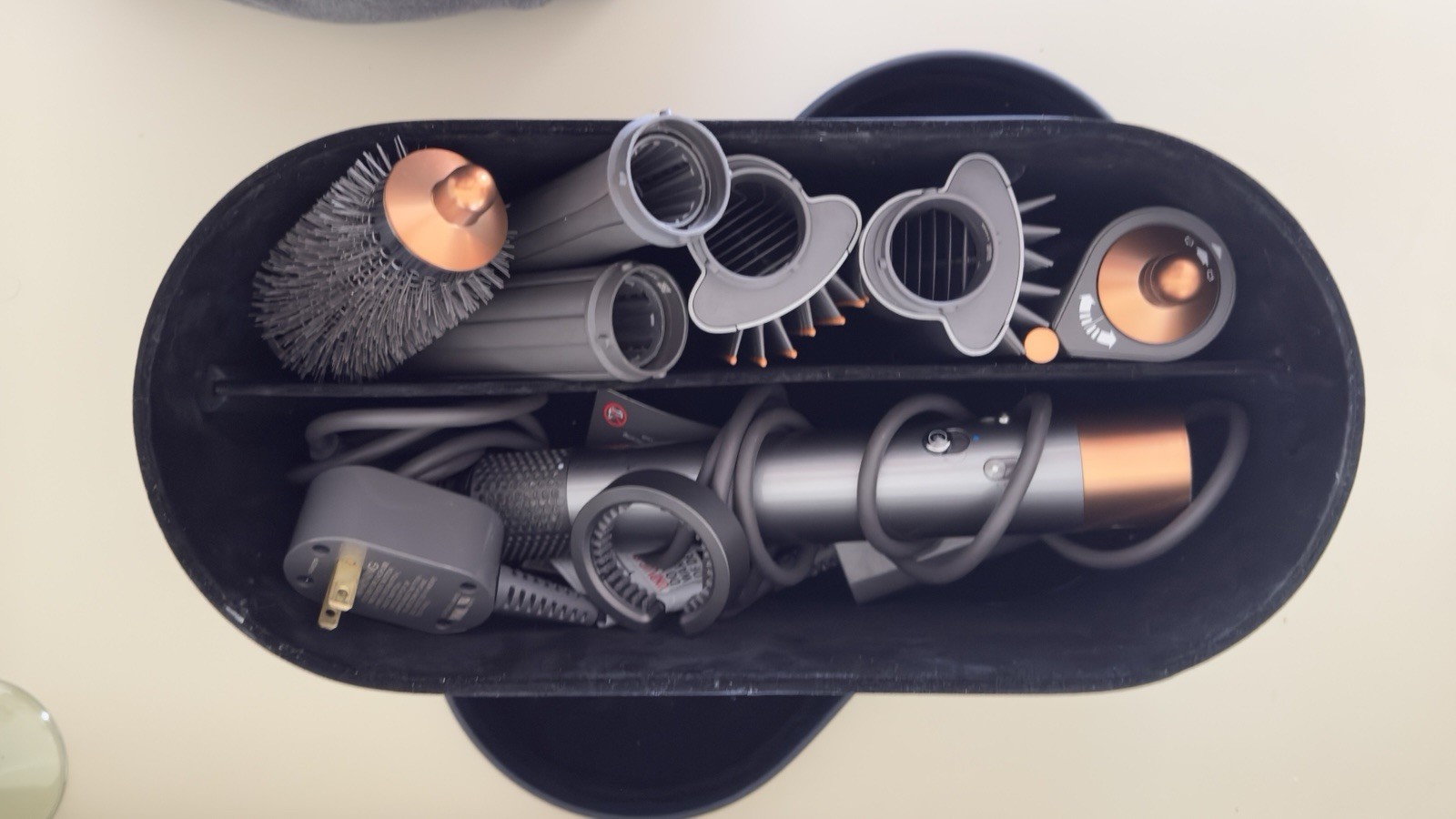 Dyson Airwrap 1.6 in Multi-Styler Complete Long – Gently Used