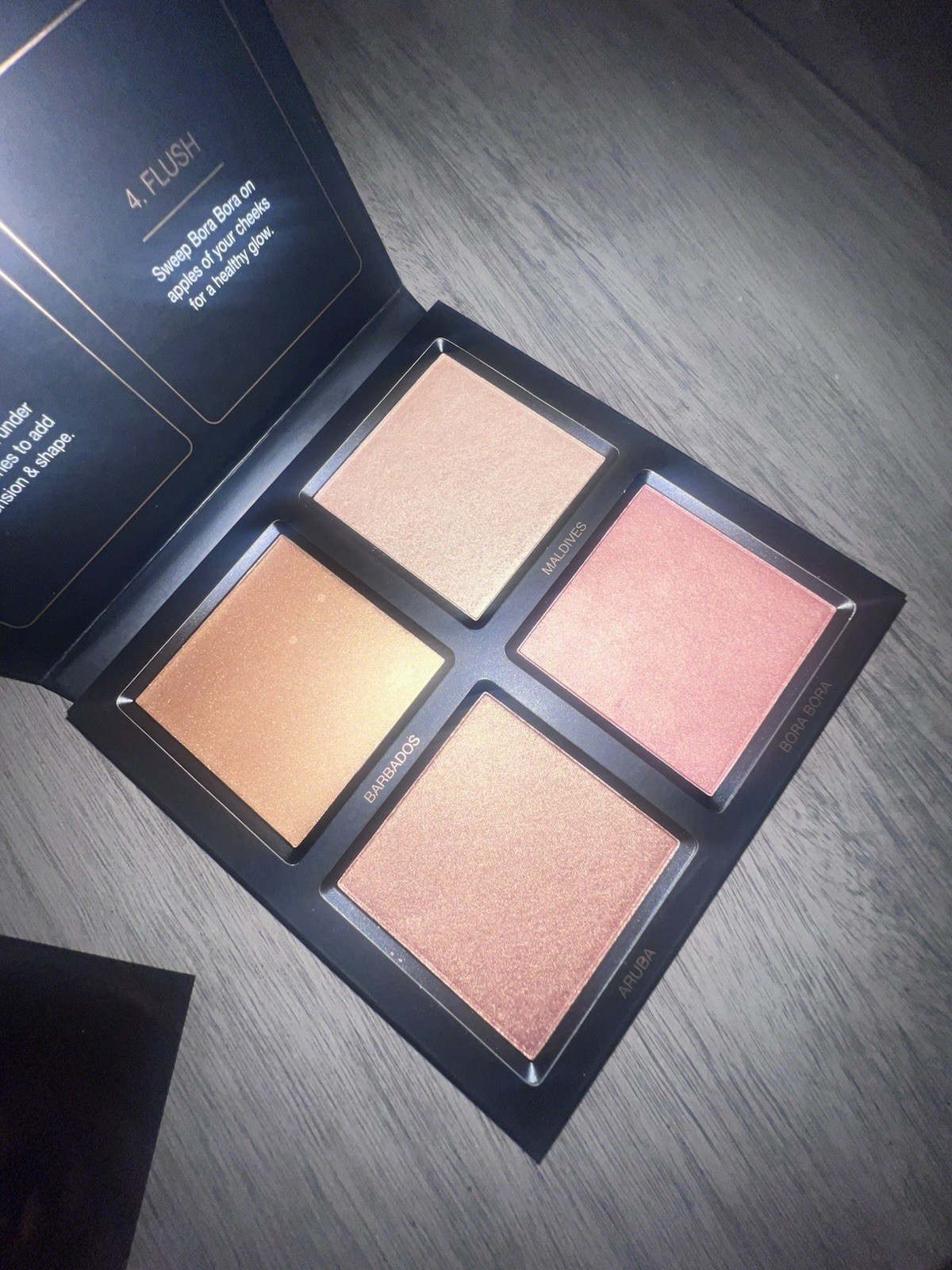 HUDA BEAUTY 3D Highlighter Palette Cream & Powder Glow Barbados Aruba 0.53 oz