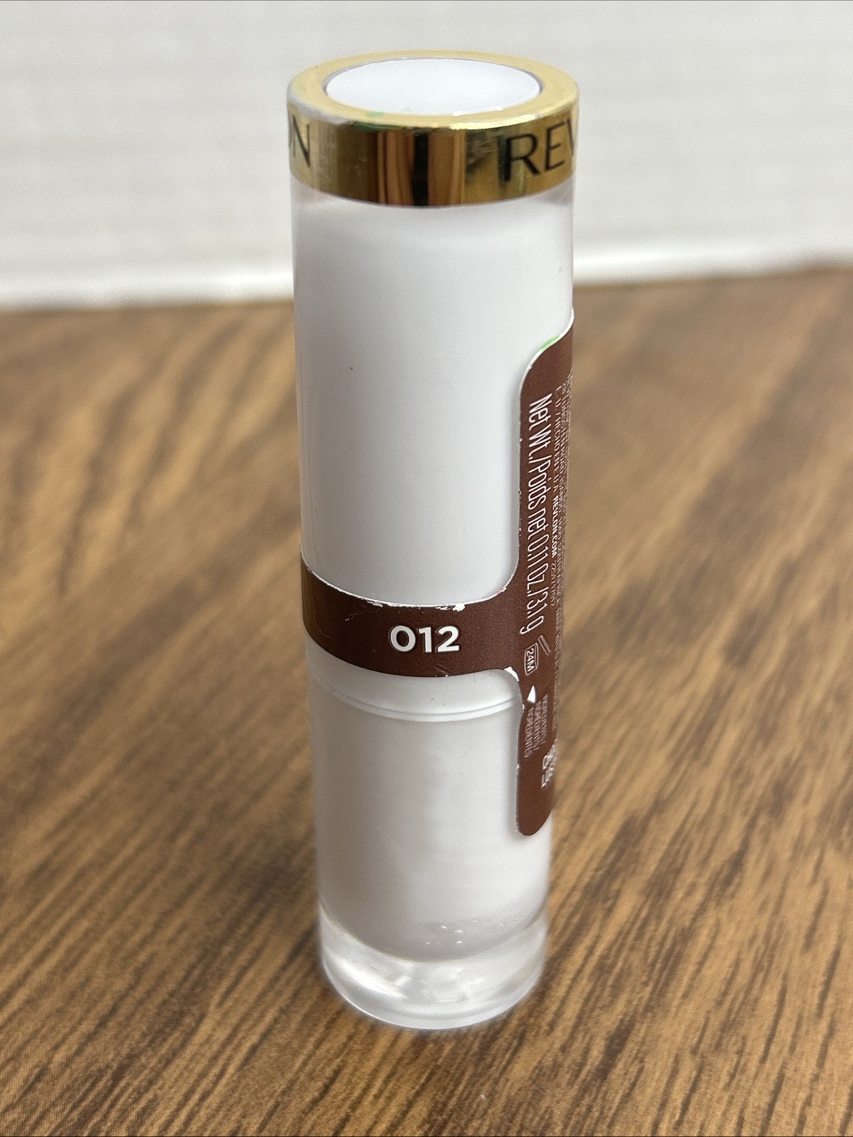 NEW SEALED Revlon Super Lustrous Glass Shine Lipstick – CHOCOLATE LUSTER 012