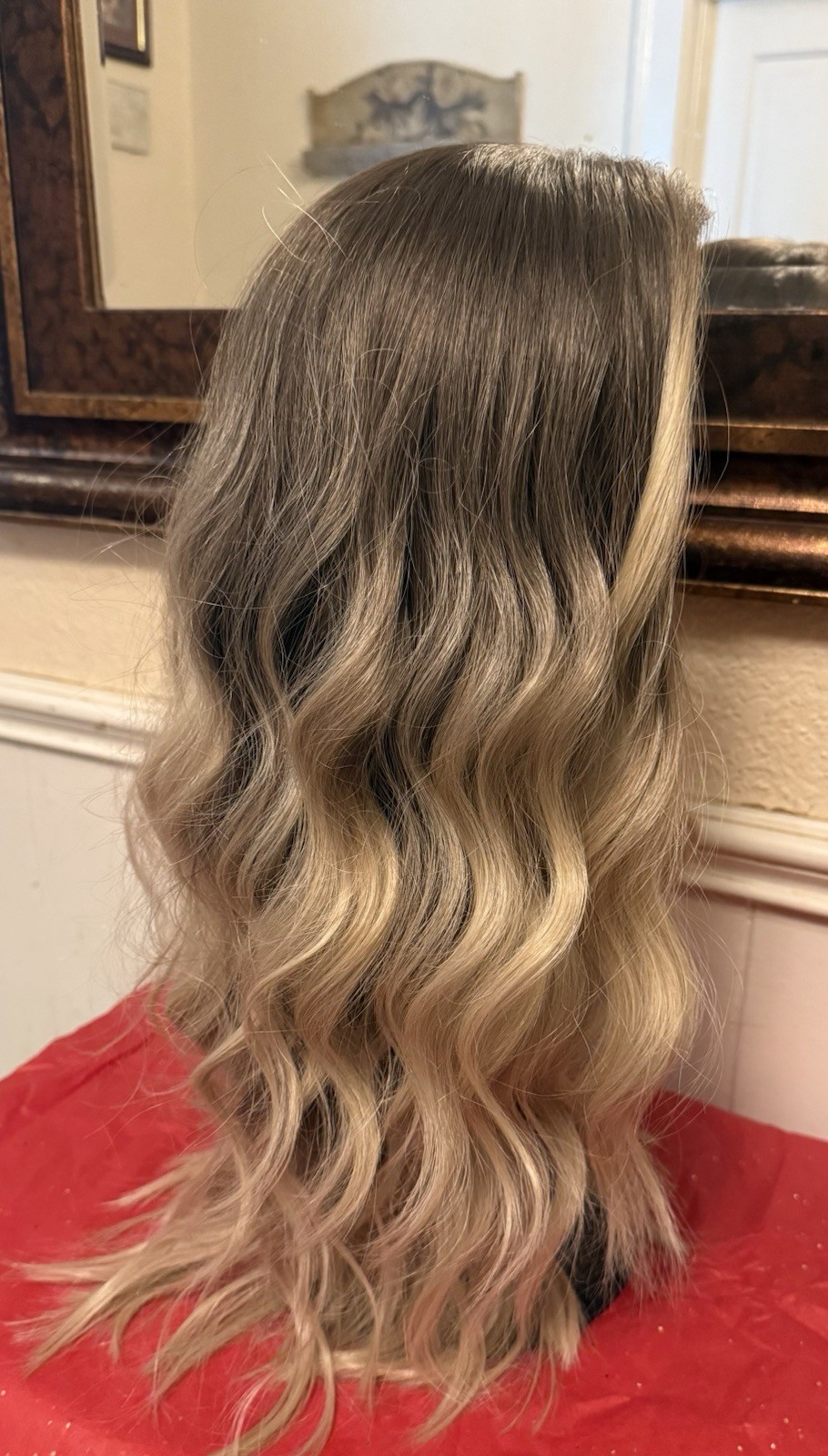 Stacy’s Story KITTY Water Wave Natural Blonde Wig Standard Size NWT