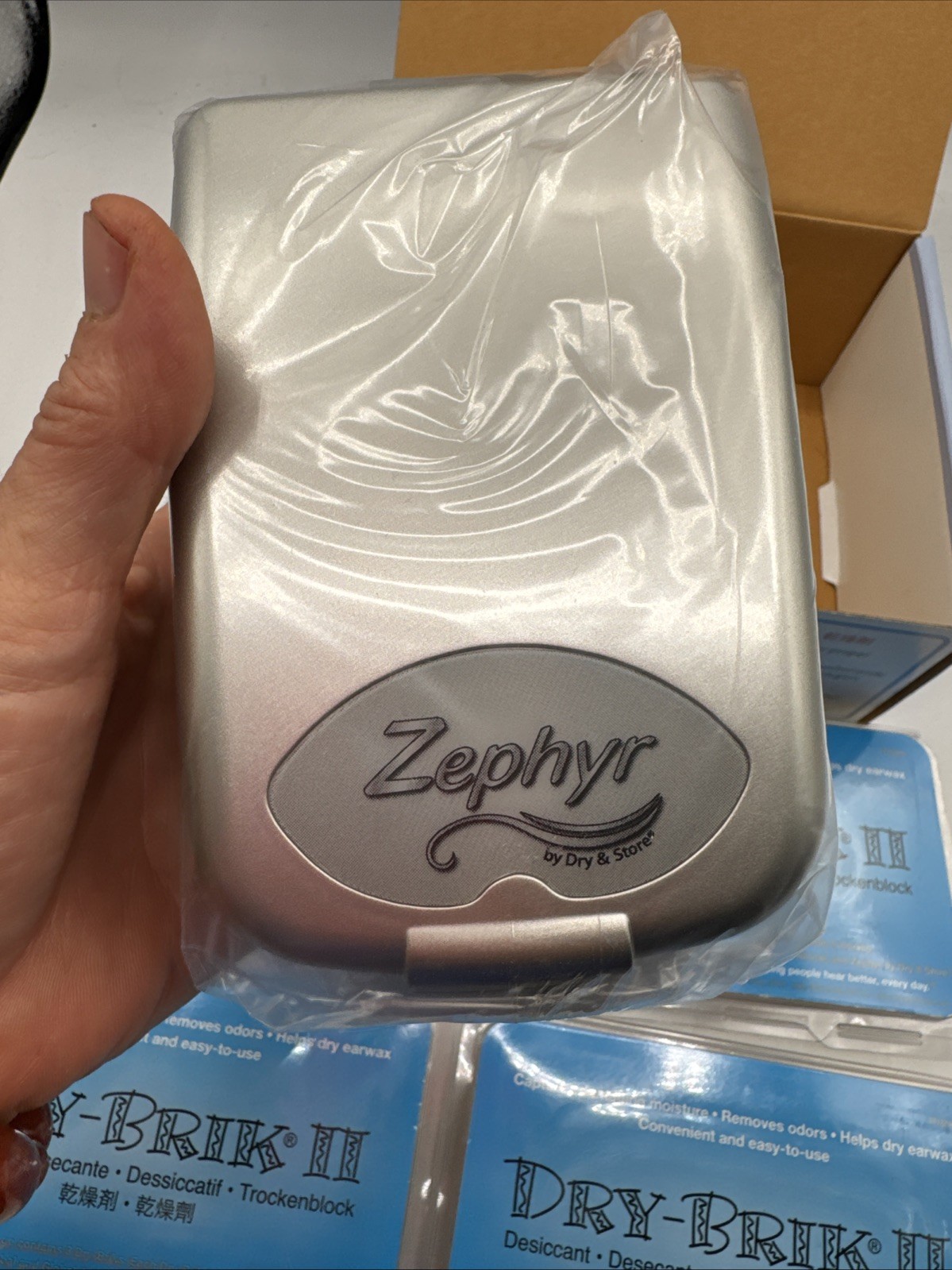 NEW Zephyr By Dry and Store Hearing Tech Dryer W/ dry bricks