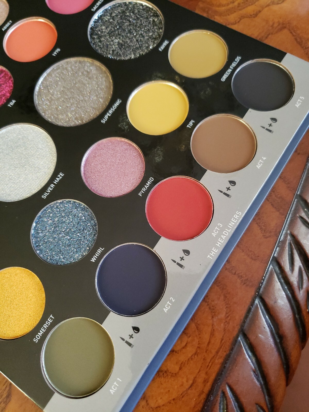 AUTHENTIC!!! NIB MORPHE 24M MAIN EVENT ARTISTRY PALETTE 🎨
