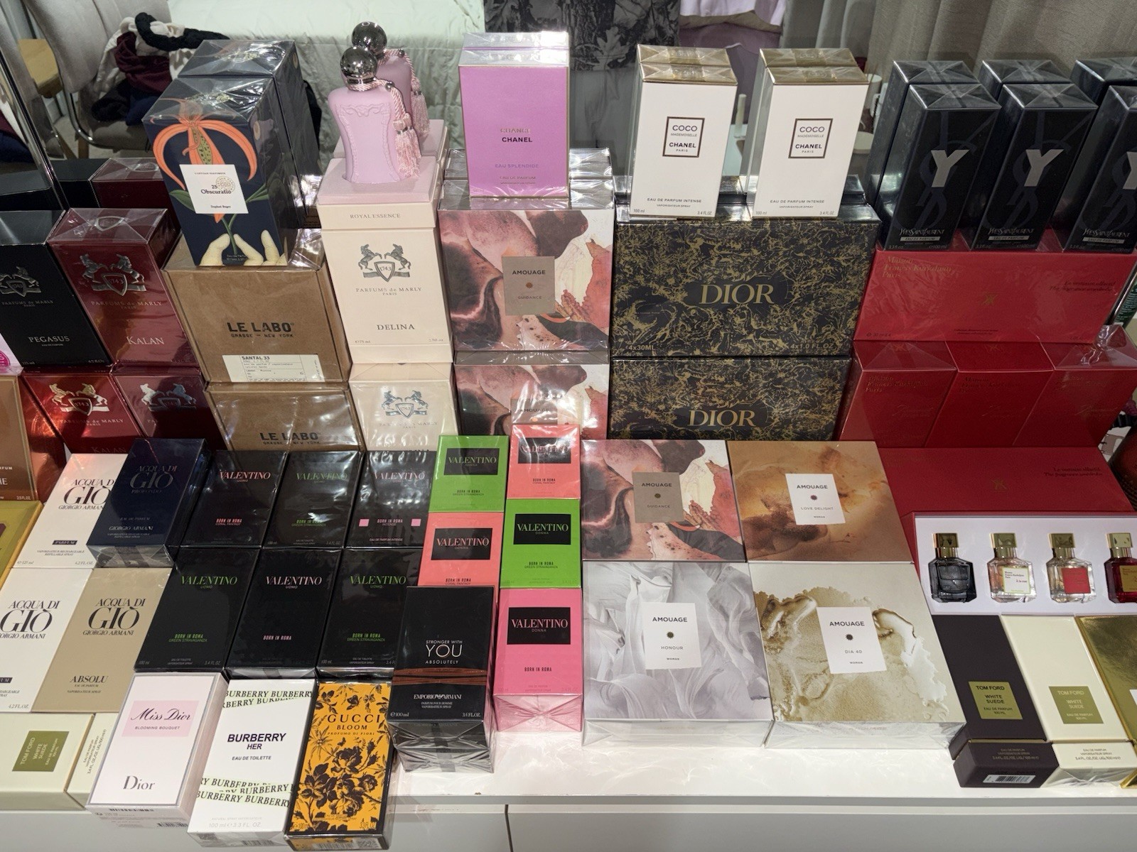 Colognes & Perfum