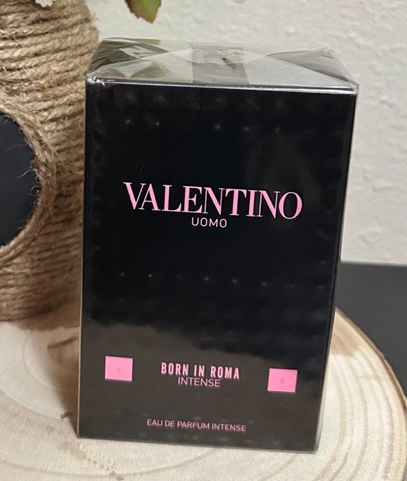 Valentino Uomo Born in Roma Intense Eau de Parfum Intense Spray 3.4 fl oz
