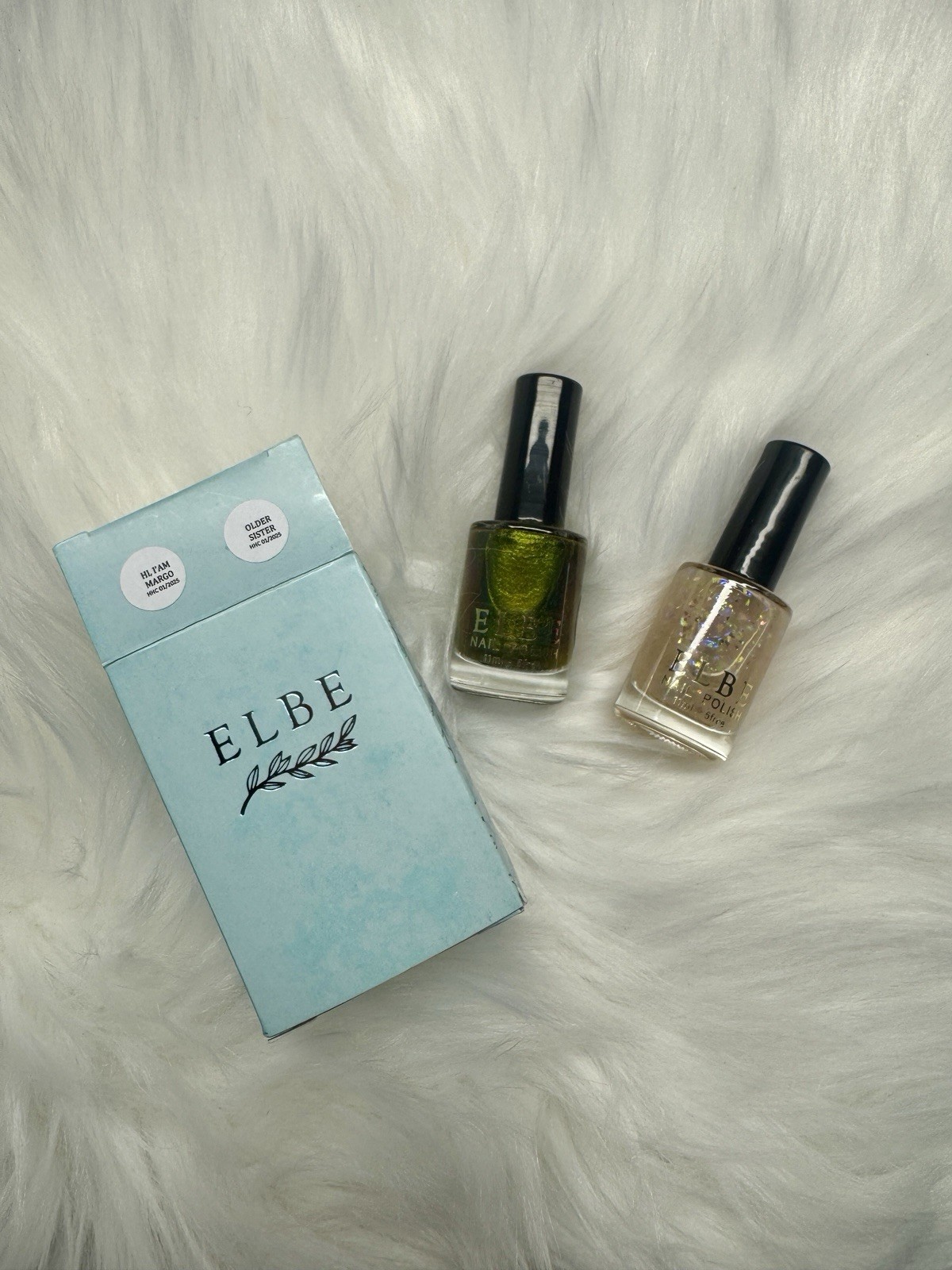 ELBE indie nail polish HHC 01/2025 HI, IM MARGO Duo Flakes GREEN Iridescent Jely