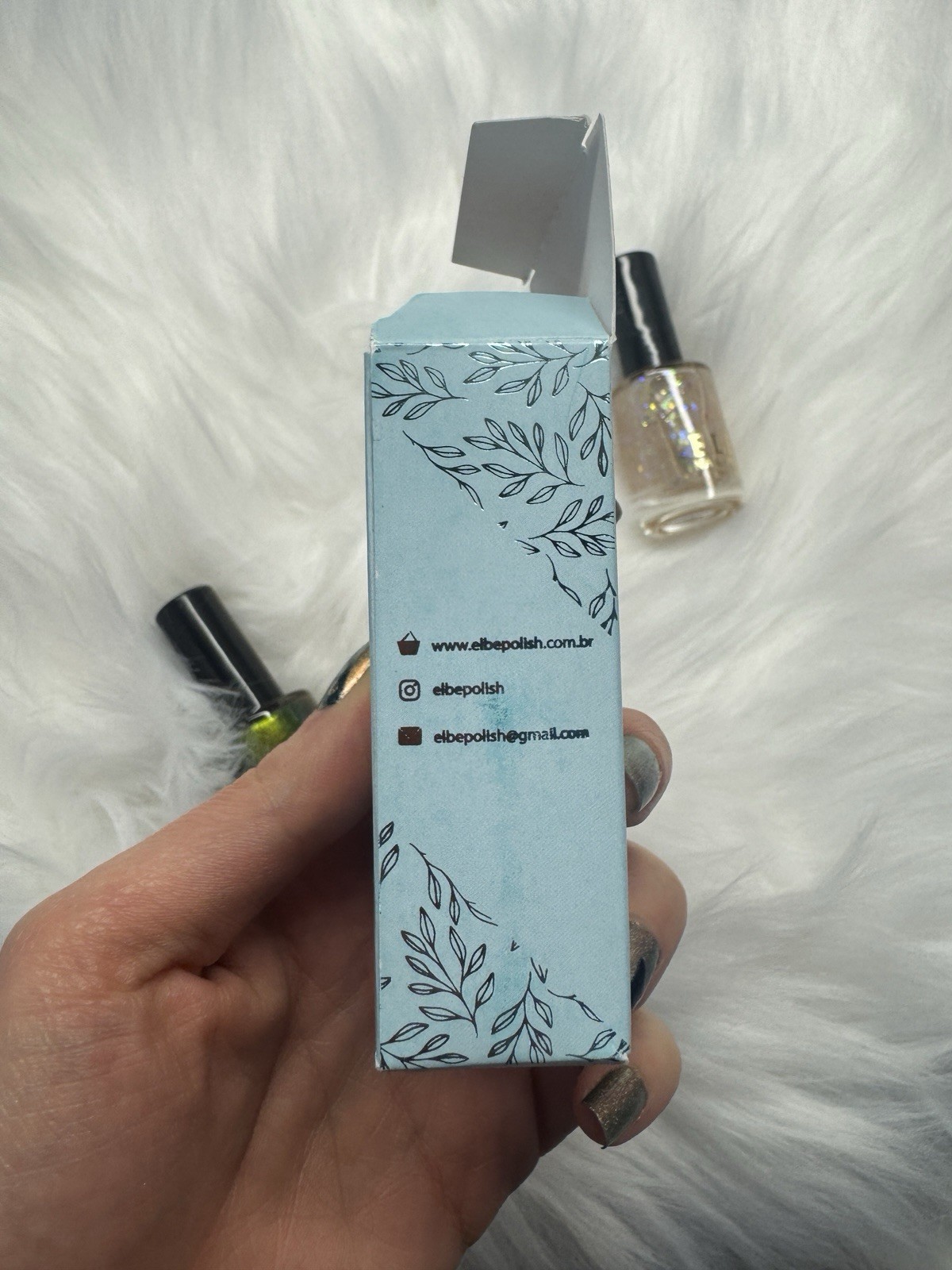 ELBE indie nail polish HHC 01/2025 HI, IM MARGO Duo Flakes GREEN Iridescent Jely