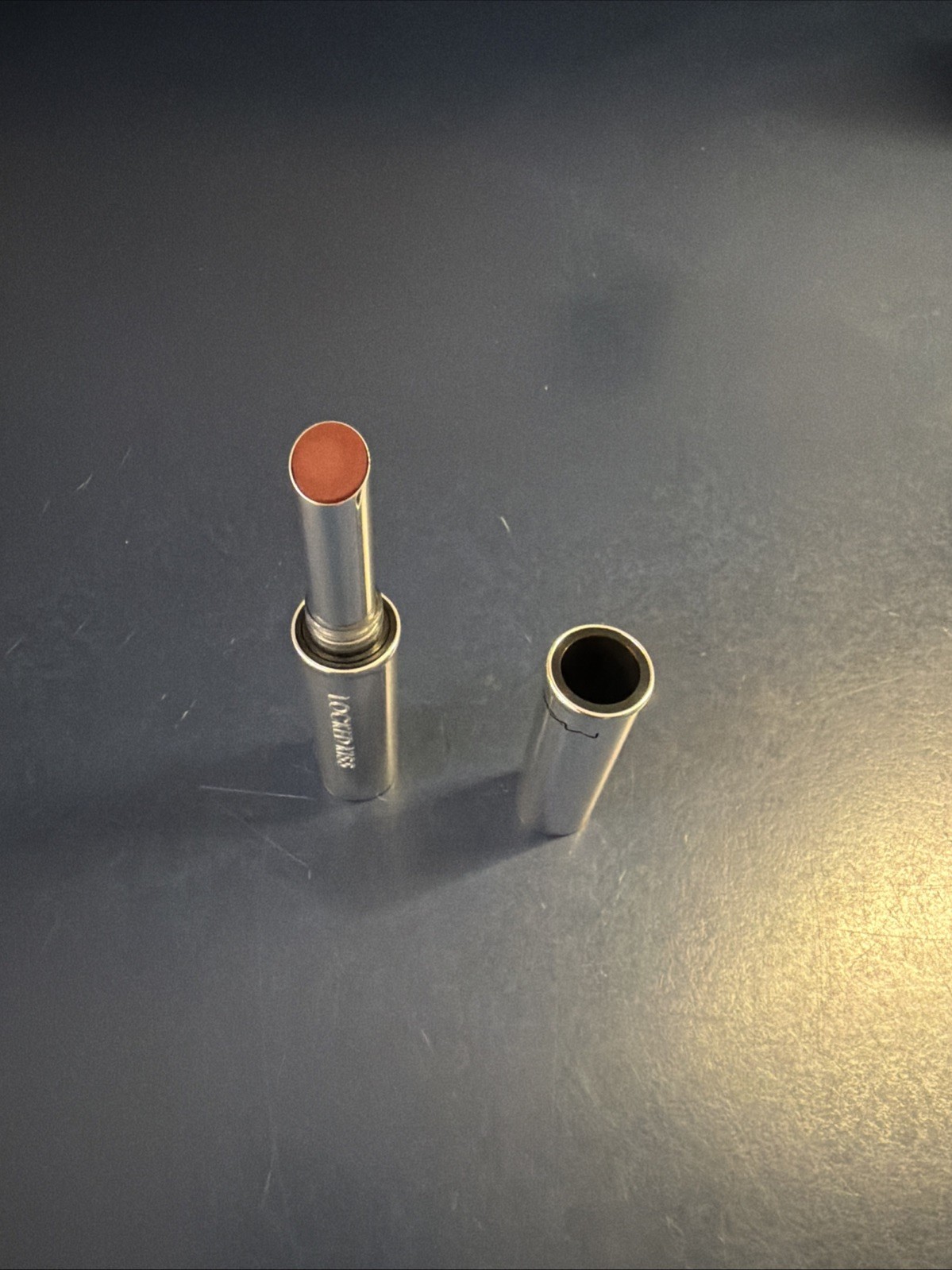MAC Cosmetics M·A·C Locked Kiss 24Hr Lipstick – 69 Sophistry – 0.06 oz Authentic