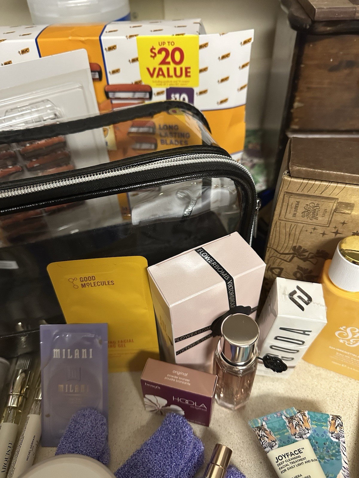 Mixed Brands Travel Size Bath & Body Lot Bag Dove Degree + Flowerbomb Rose