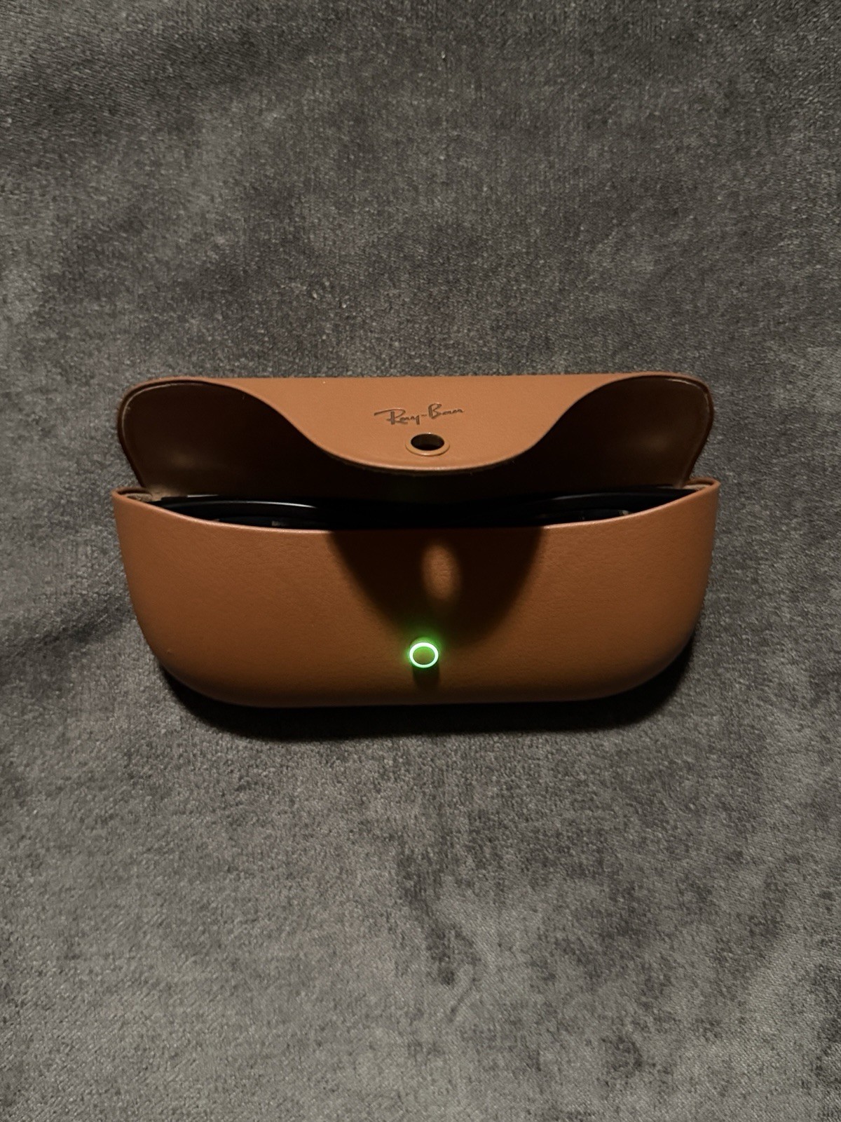 Ray-Ban Brown Clamshell Flip Top Case for Glasses Unisex Adult