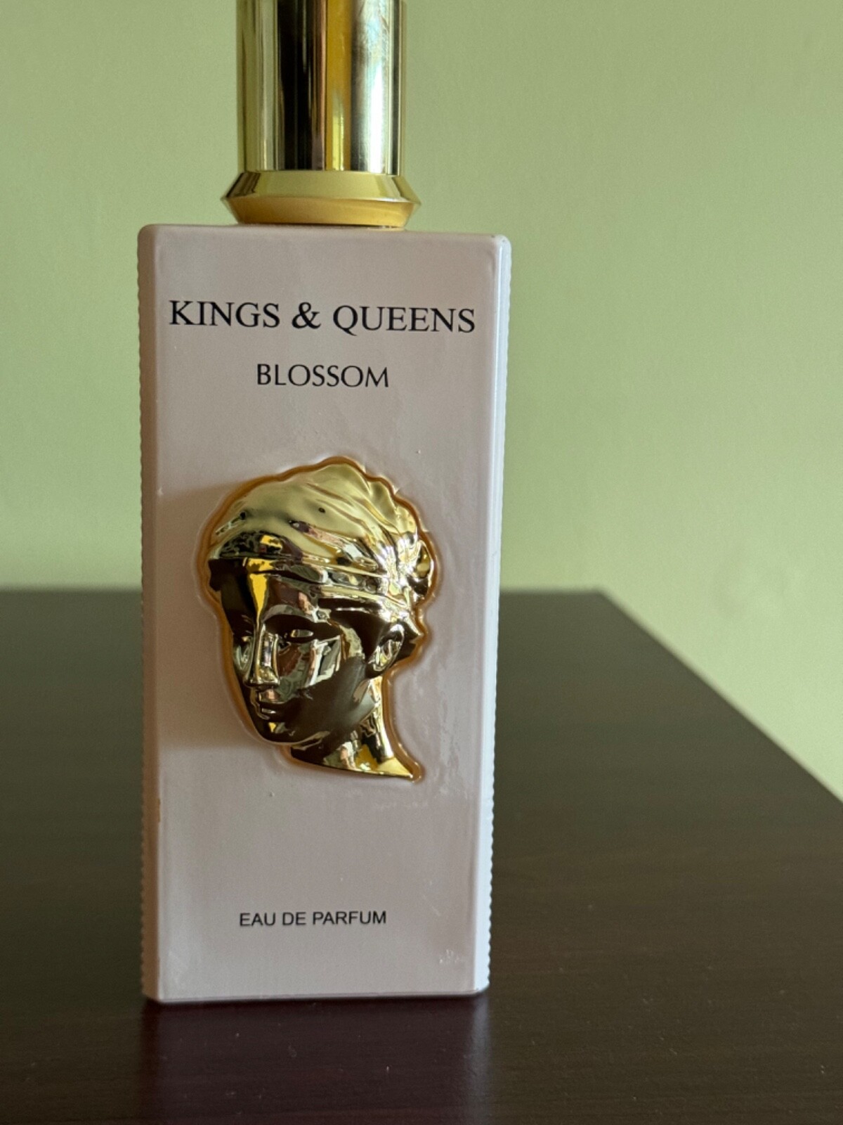 Kings& Queens Blossom Eue De Parfum 100ml 3.4 fl oz made in United Arab Emirates