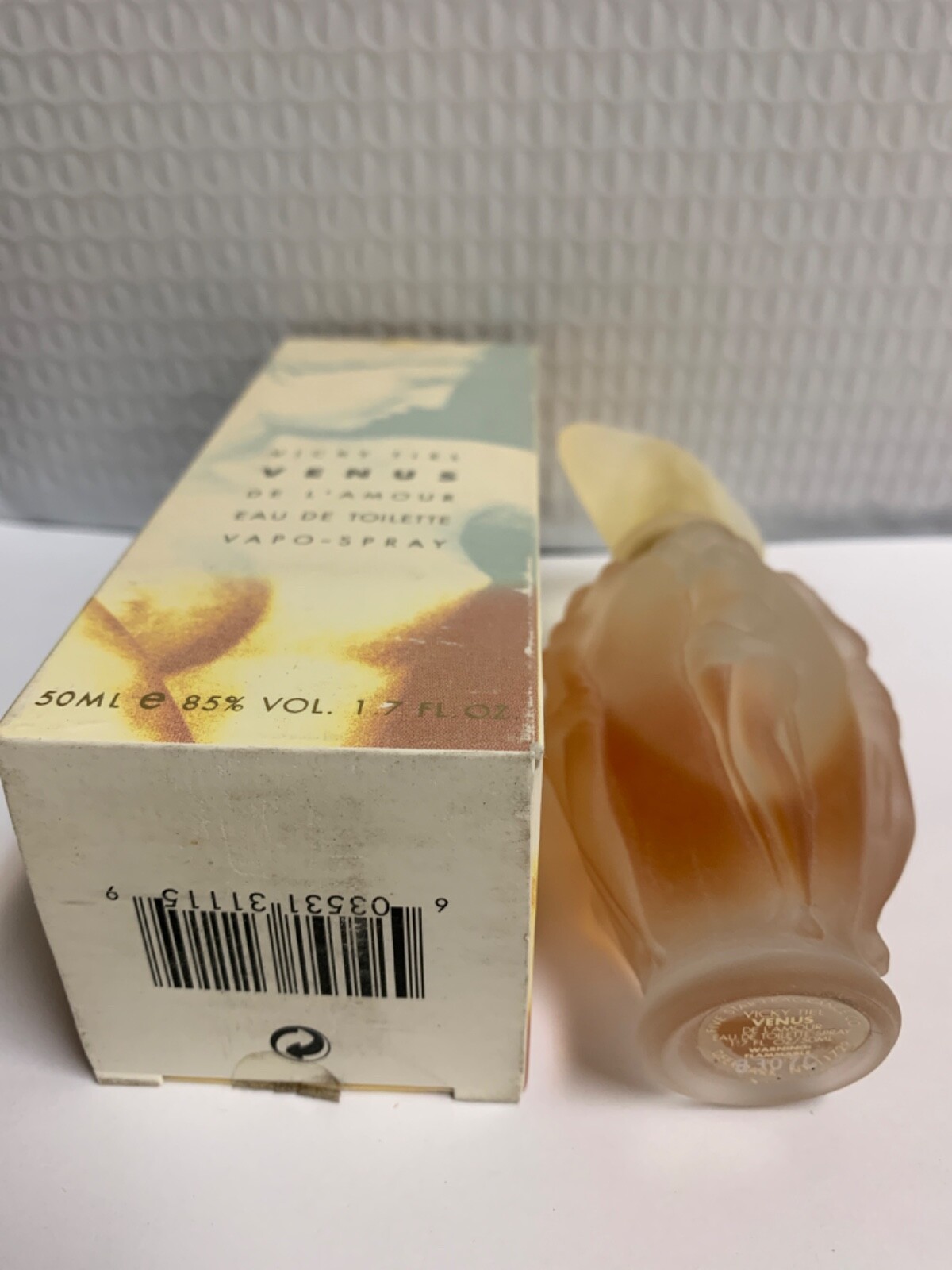 VENUS DE L’AMOUR by Vicky Tiel for Women 1.7oz EDT Spray RARE AS SHOW