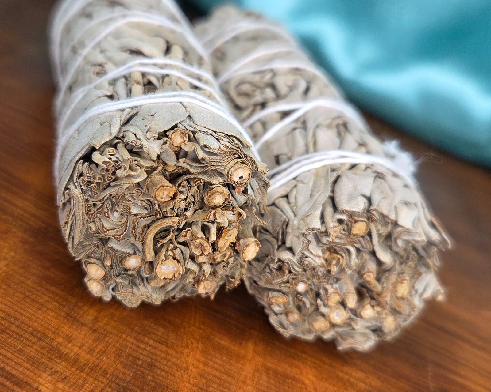 White Sage Smudge Sticks (4 inches) – Salvia Apiana – United States