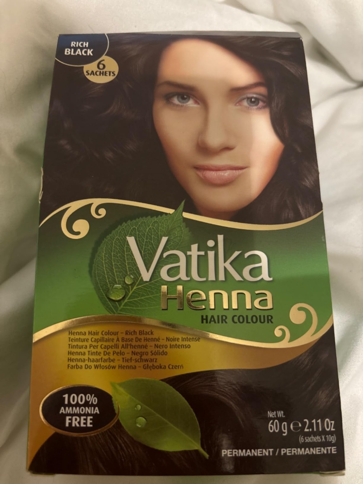 Rich Black Permanent Hair Dye – Ammonia-Free, Herbal Nourishing Blend, 6 Sachets