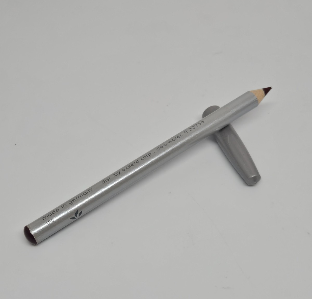Mira Lip Definer Liner 04 RAISIN 0.04oz/1.14g Full Size
