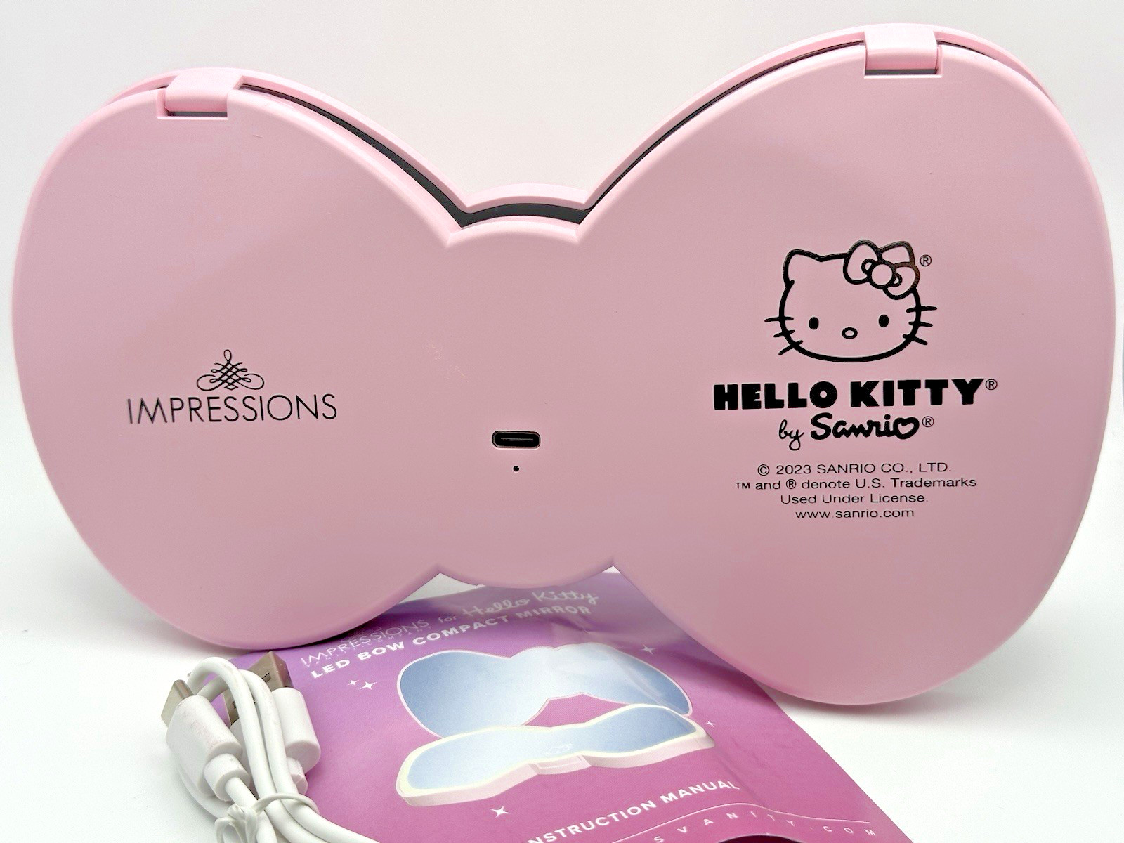 Hello Kitty Handheld LED Mirror- Pink Bow -Rechargeable battery 3 temp Large NIB