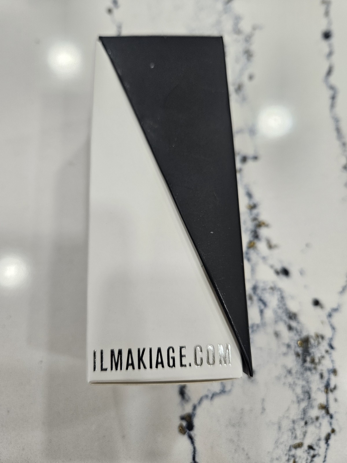 IL MAKIAGE WOKE UP LIKE THIS FLAWLESS BASE FOUNDATION 1 OZ BOX. New & Authentic