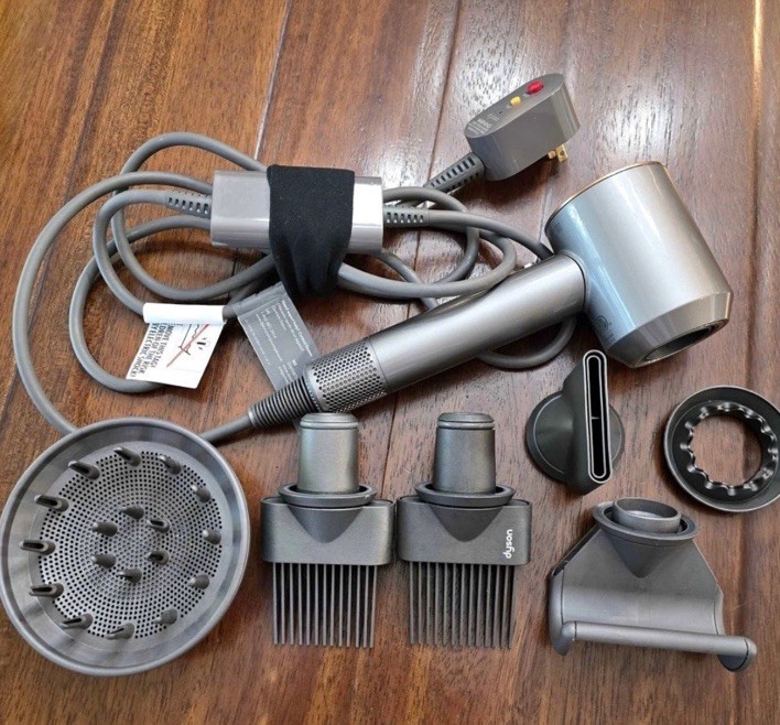 Dyson Supersonic Hair Dryer w/ Diffuser Attachments, Electric, Gray/Silver
