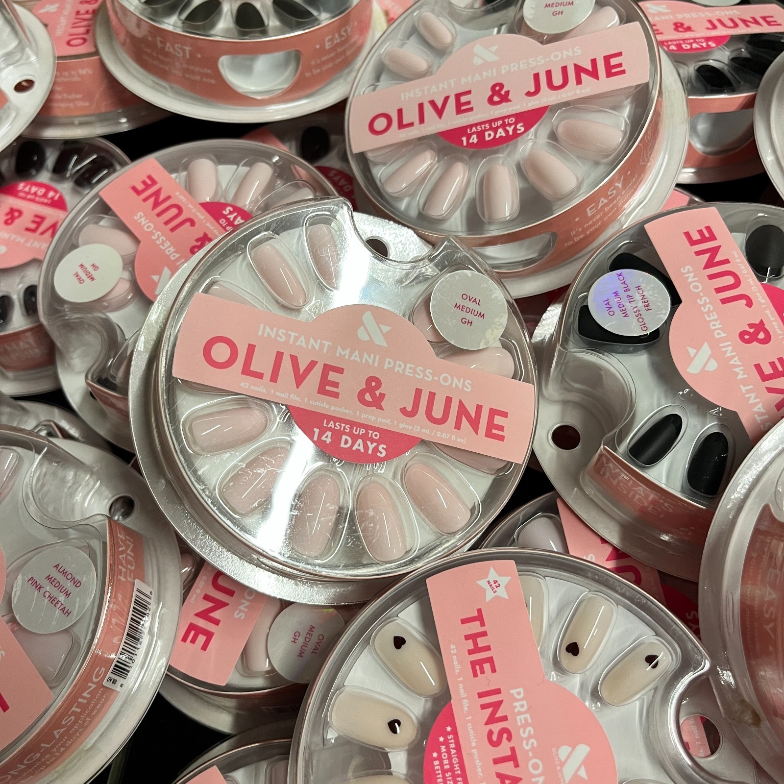 Lot of 30 – Olive and June Press-On Nails 14 Days Multiple Colors & Sizes