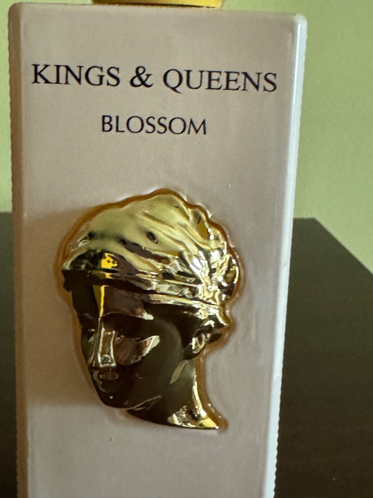 Kings& Queens Blossom Eue De Parfum 100ml 3.4 fl oz made in United Arab Emirates