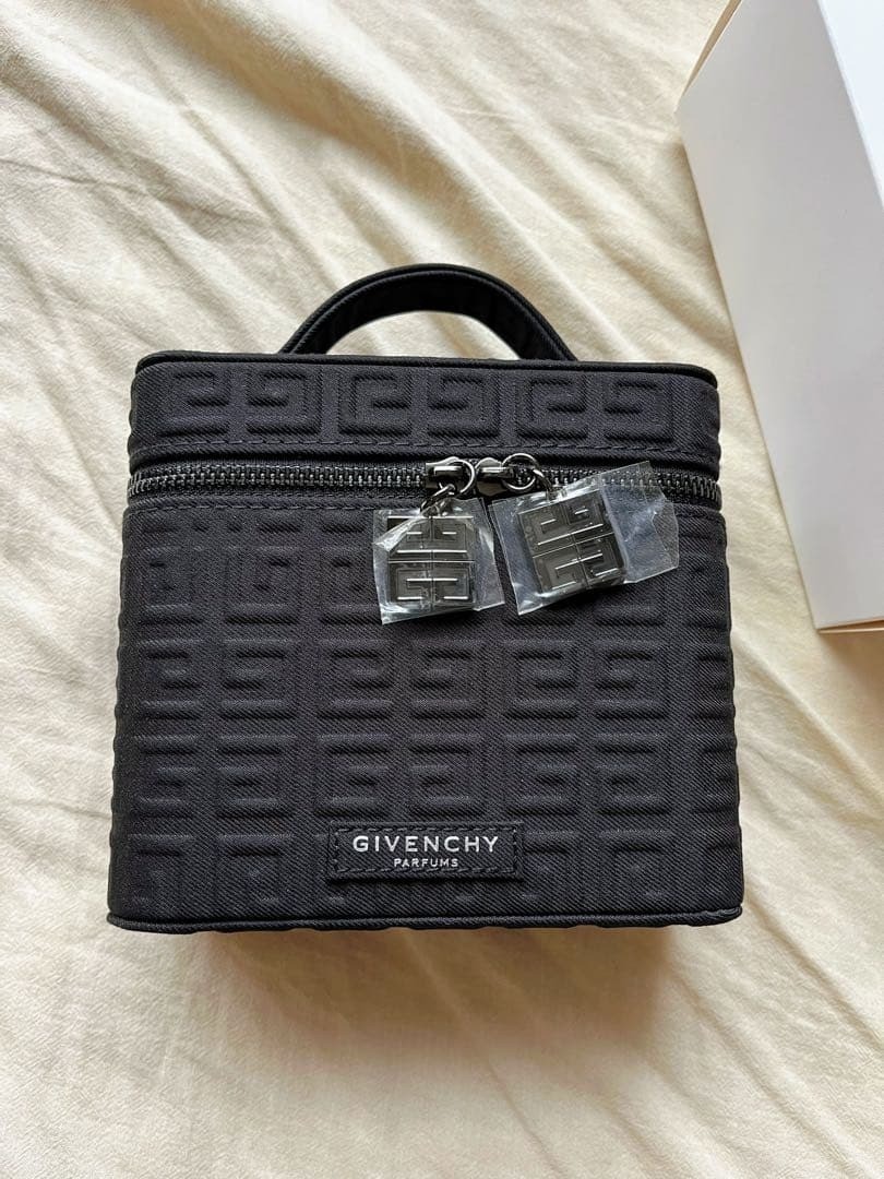 GIVENCHY Novelty Vanity Bag Black Mini 13cm x 14cm x 6cm