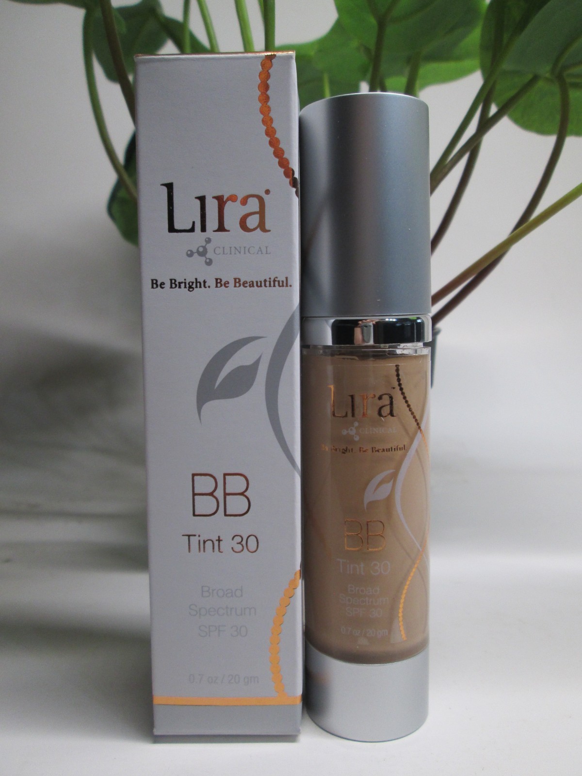 LIRA BB Tint 30 Broad spectrum SPF 30 0.7 OZ/20GM exp 08/2027 NEW