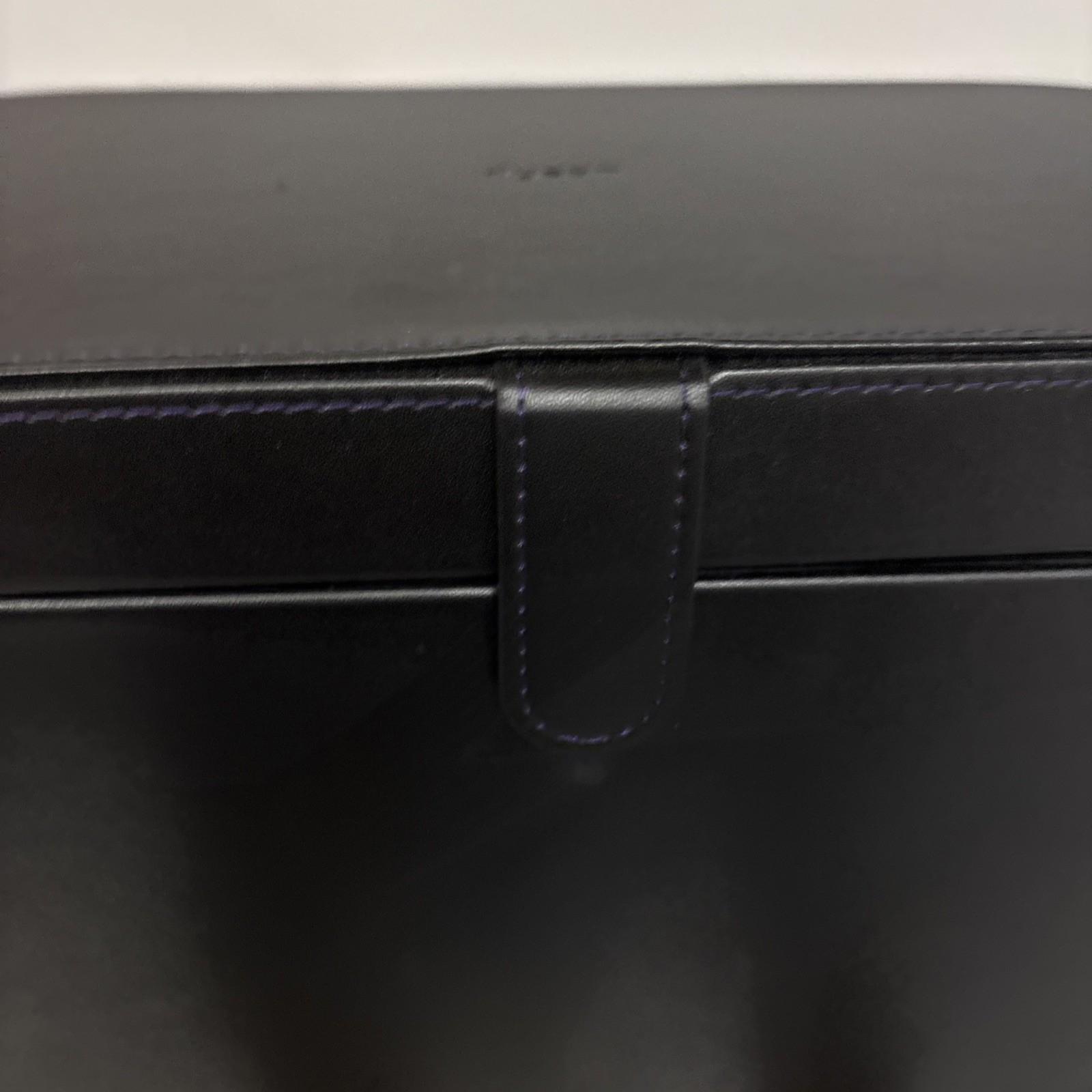 Dyson Airwrap Attachments & Box Only…See Pictures Purple Black Case manual