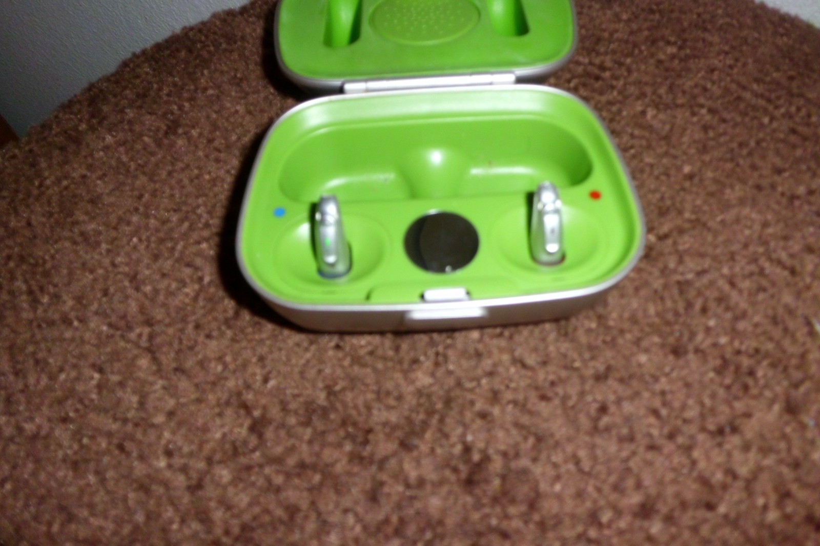 Phonak Audeo 0459/M30 R Hearing Aids Rechargeable with Charging Dock