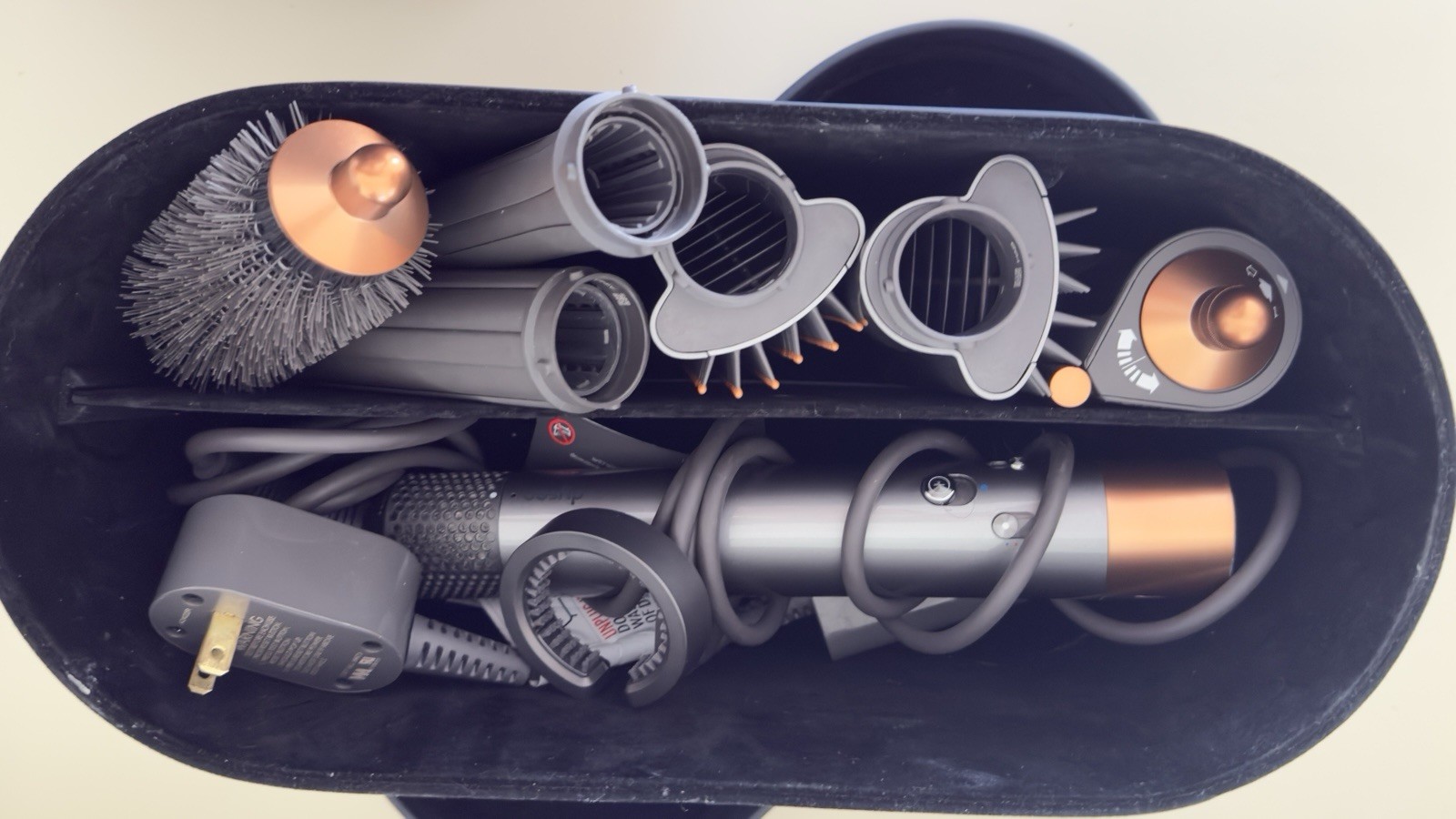 Dyson Airwrap 1.6 in Multi-Styler Complete Long – Gently Used