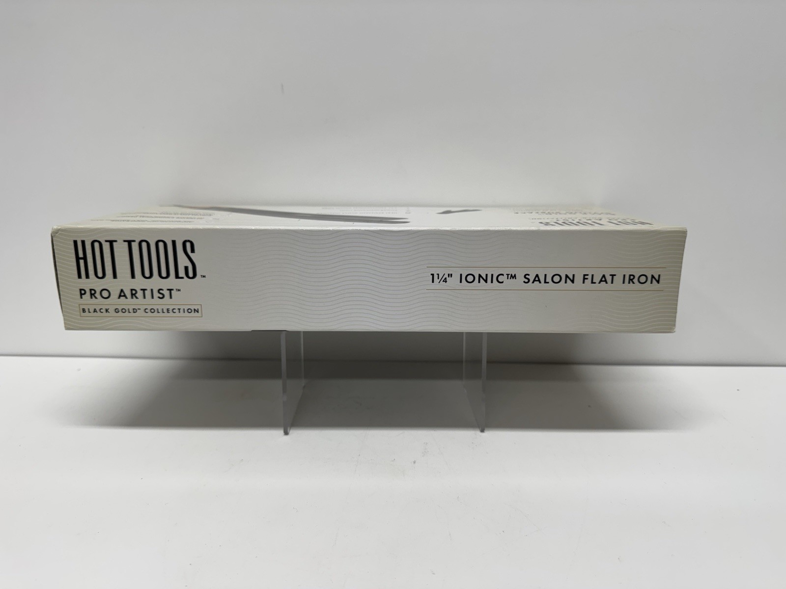 Hot Tools Revolutionary 1.25″ Flat Iron Straightener – HT7123BG (Black/Gold)