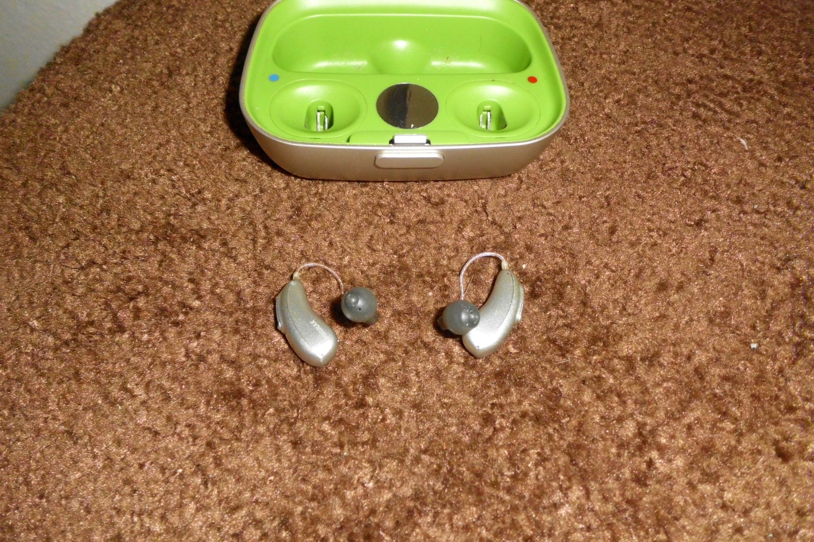 Phonak Audeo 0459/M30 R Hearing Aids Rechargeable with Charging Dock