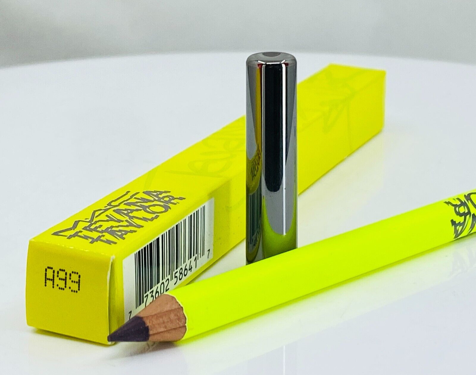 Mac Teyana Taylor Lip Pencil #CYBER WORLD – 1.14g/0.04Oz – NIB