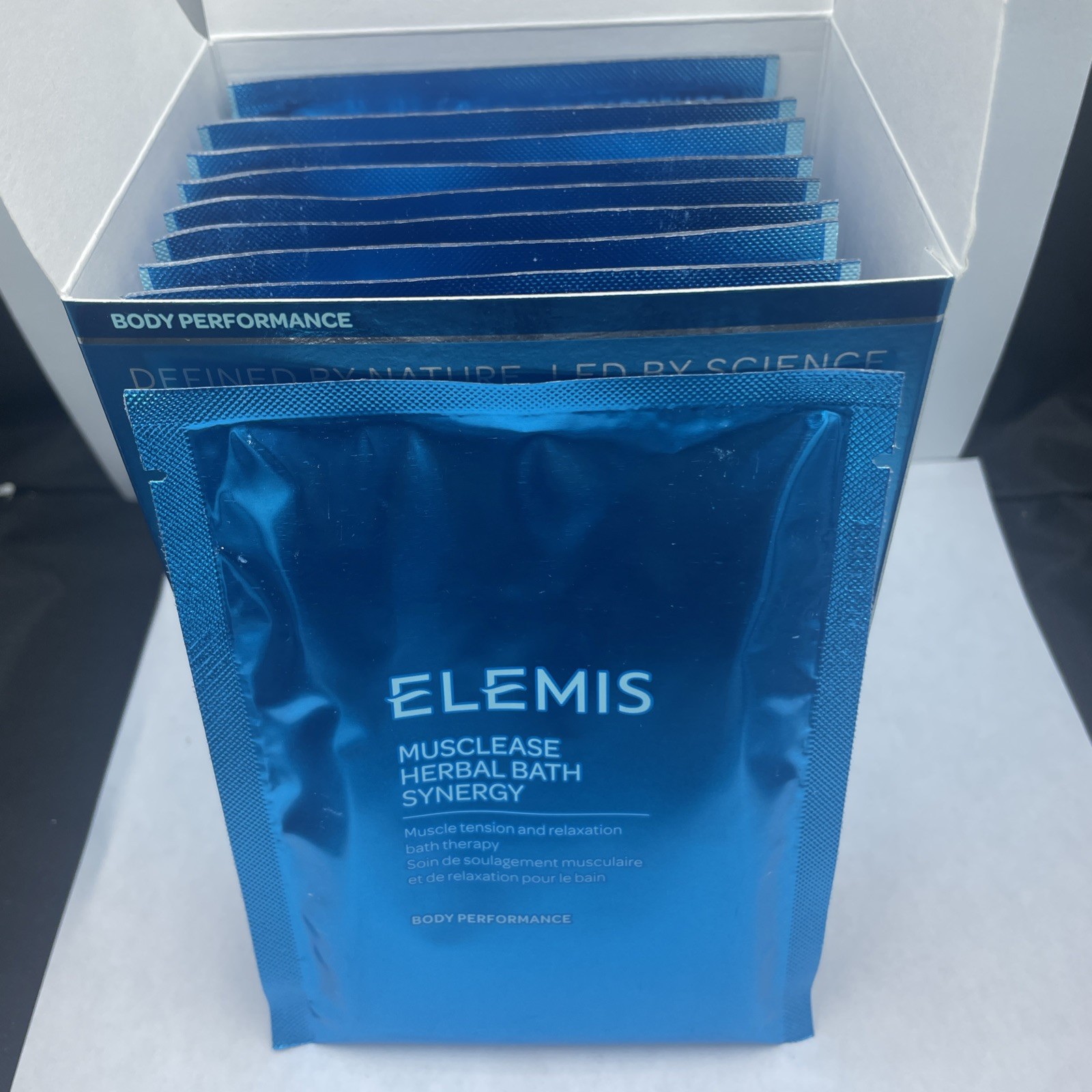 Elemis Musclease Herbal Bath Synergy 10 Sachets 300 g/10.6 oz NEW