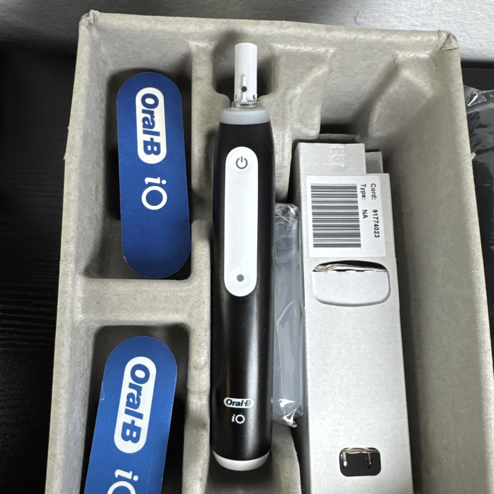Oral-B iO Series 3 Limited Electric Toothbrush Black w/ 2 Brush Heads Open Box