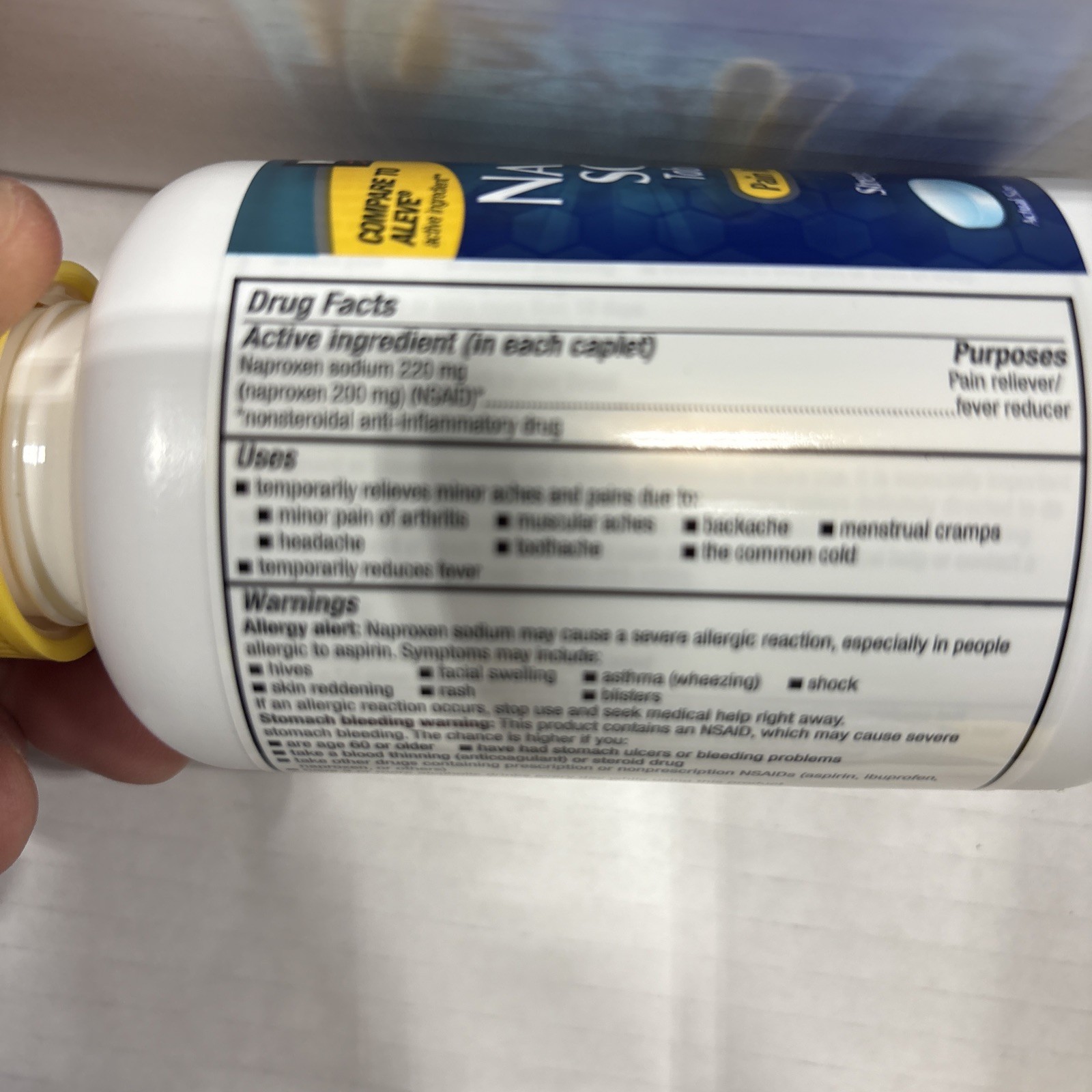 Kirkland Signature Naproxen Sodium, 220 mg, 400 Caplets Exp 6/2027