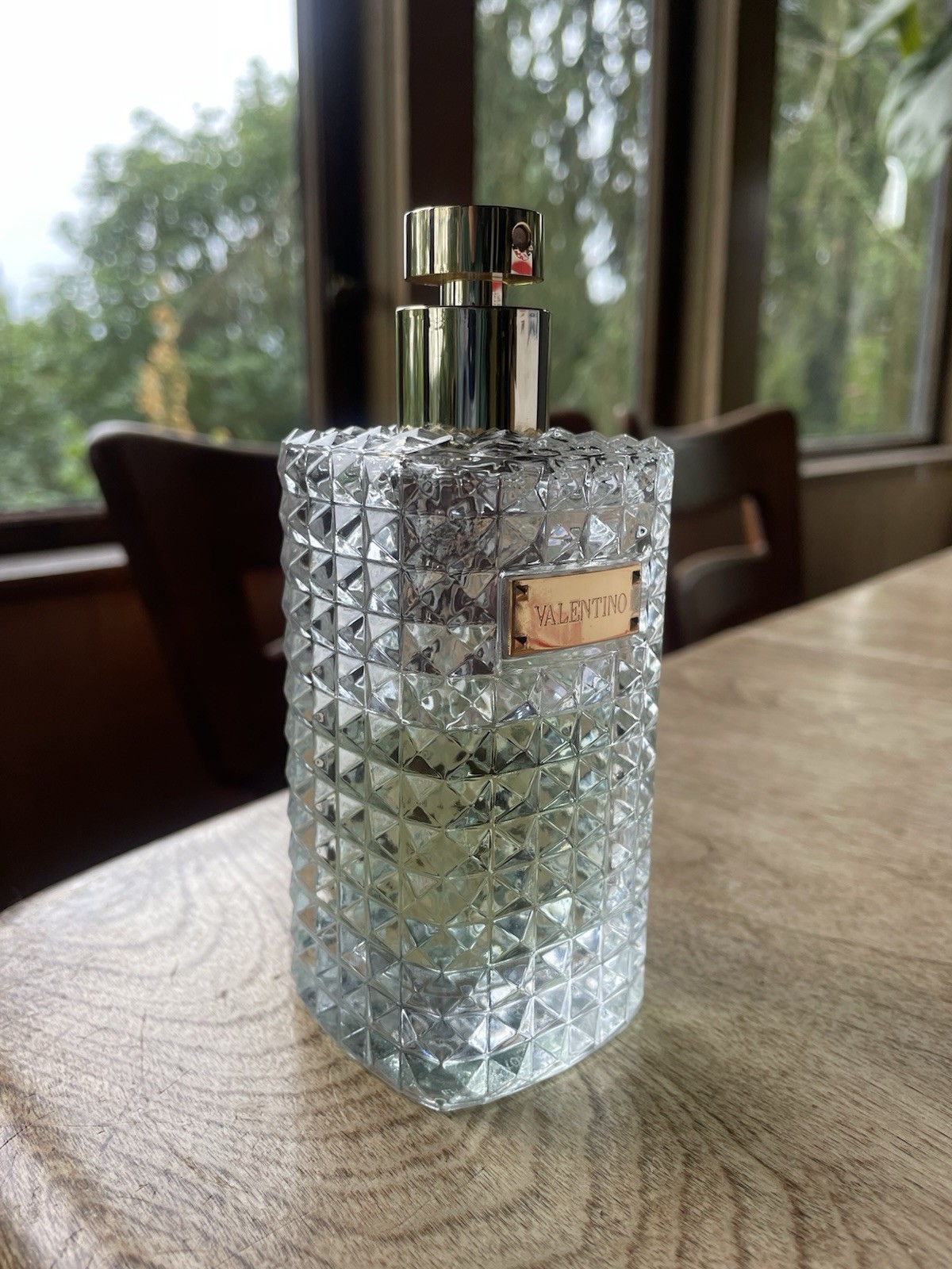 Valentino Donna Rosa Verde 4.2 oz partial