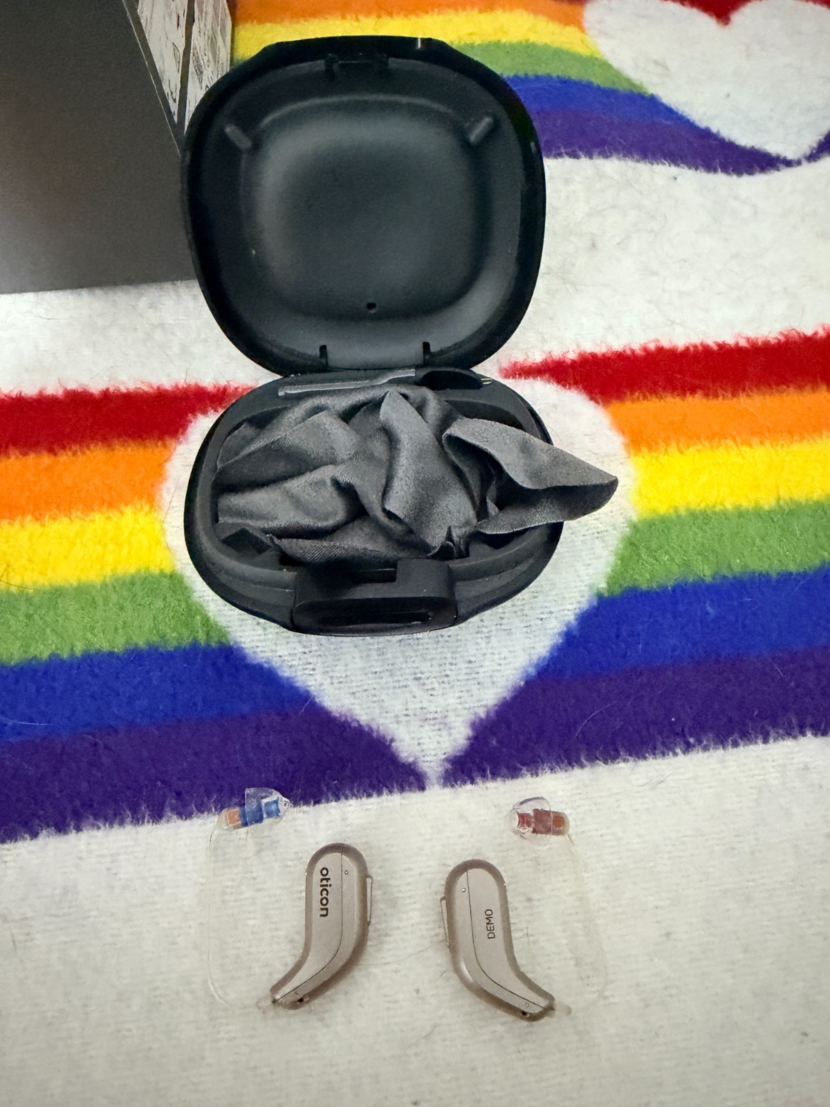 Oticon Intent 1 miniRITE Hearing Aids (PAIR) – USED– Charger Full Bundle