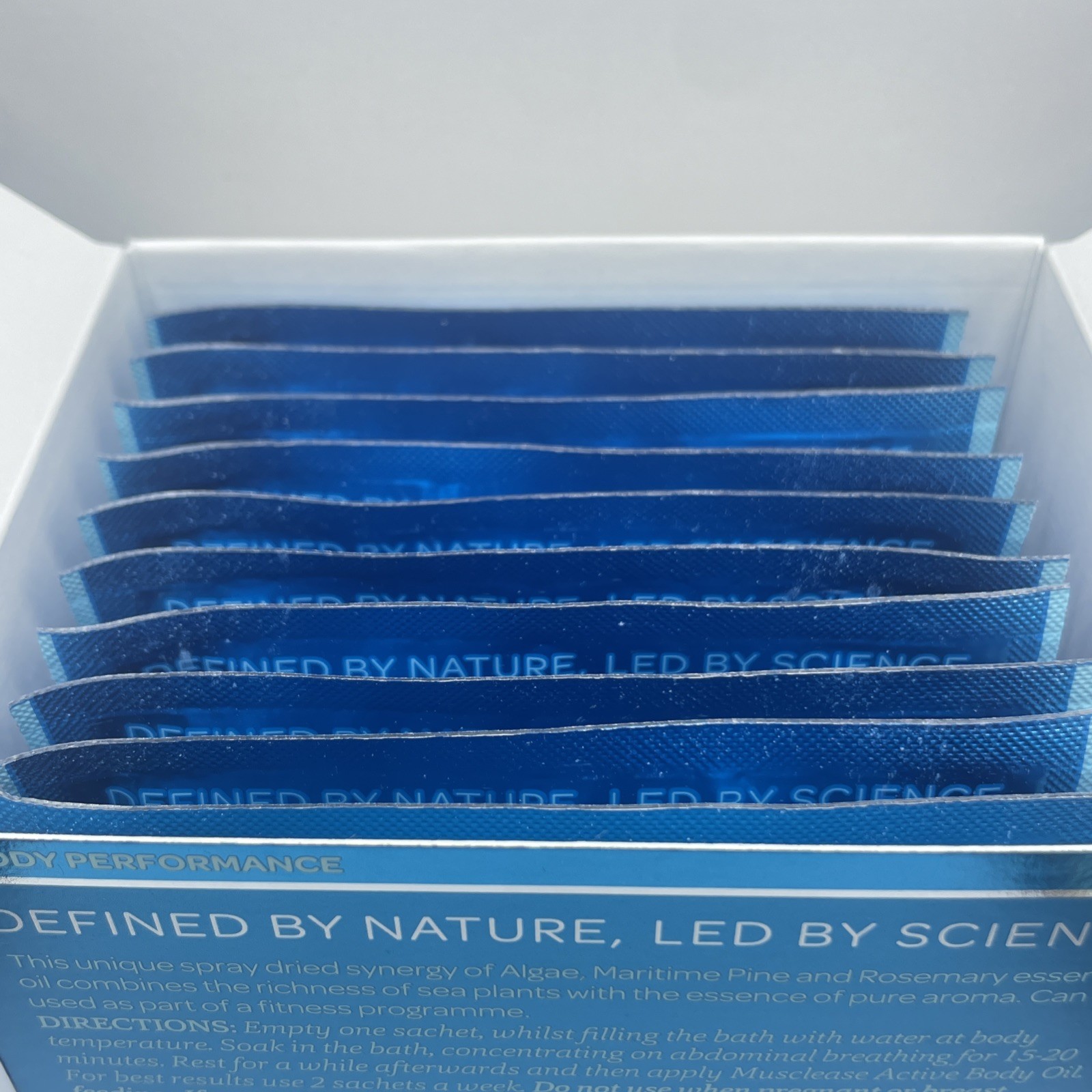 Elemis Musclease Herbal Bath Synergy 10 Sachets 300 g/10.6 oz NEW