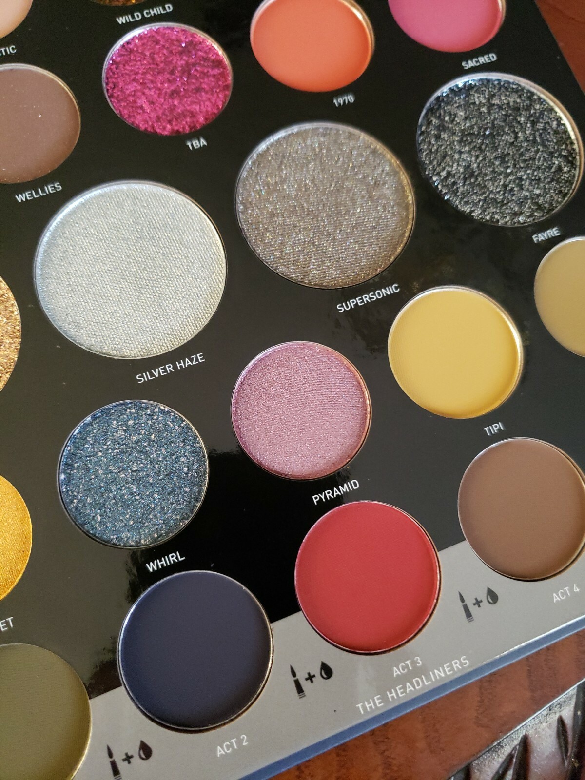 AUTHENTIC!!! NIB MORPHE 24M MAIN EVENT ARTISTRY PALETTE 🎨