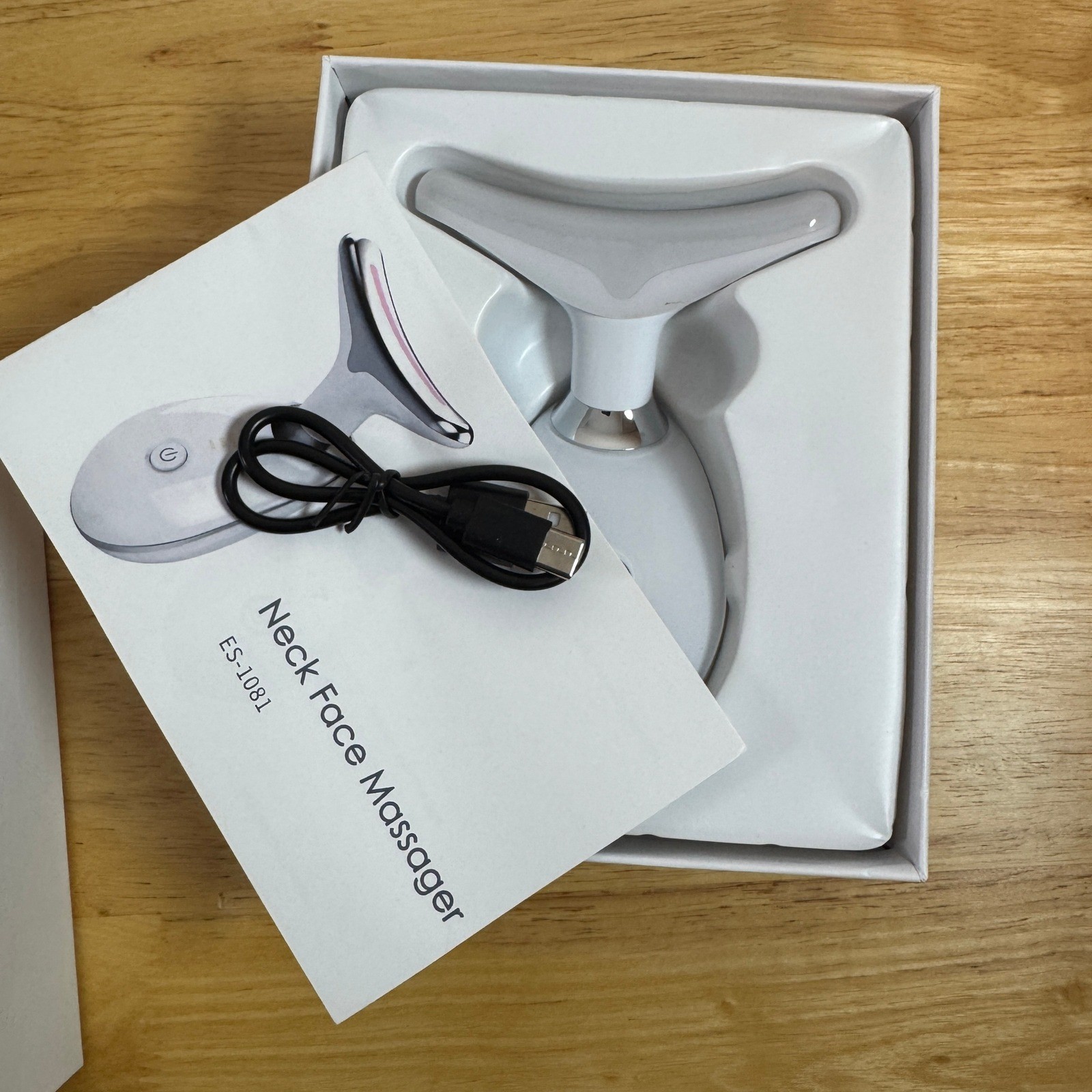Neck Face Massager ES1081 USB Charge 3 Levels Deep Clean Ultrasonic Vibration