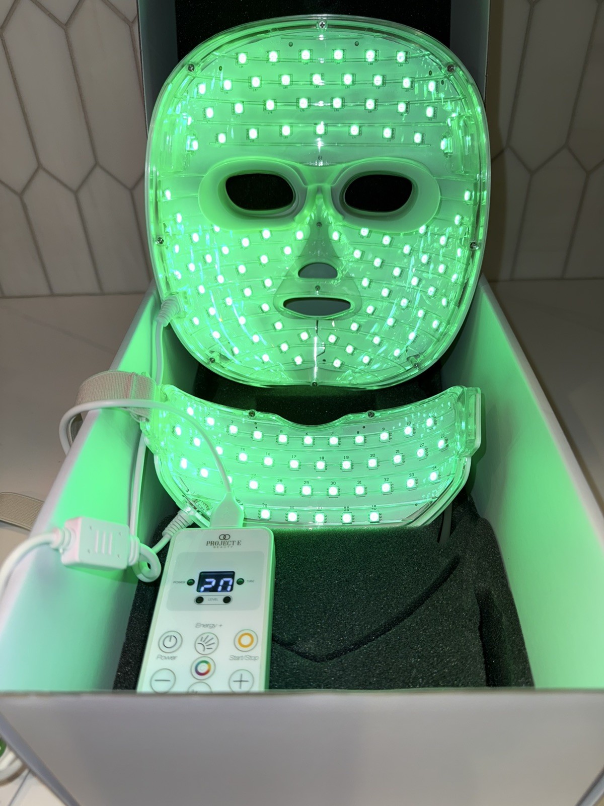 Project E Beauty Photon Mask – LED Therapy – Skin Rejuvenation – Face & Neck