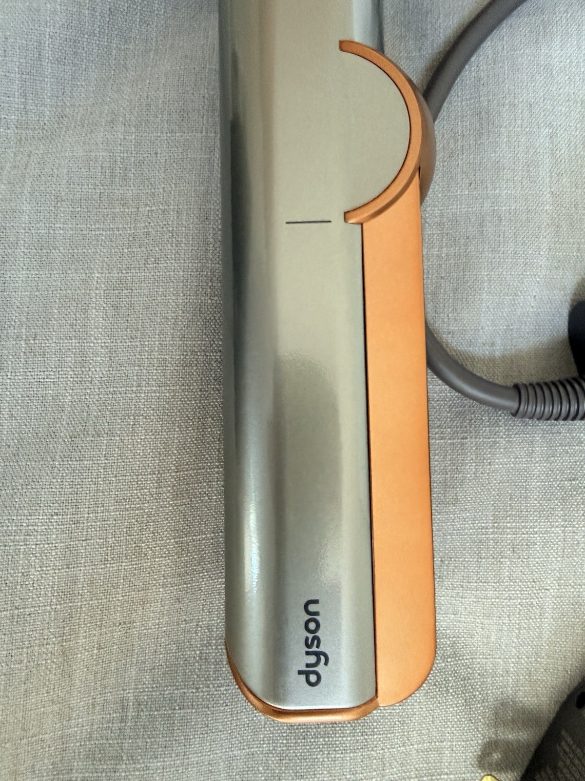 Dyson Airstrait Straightener – Nickel/Copper