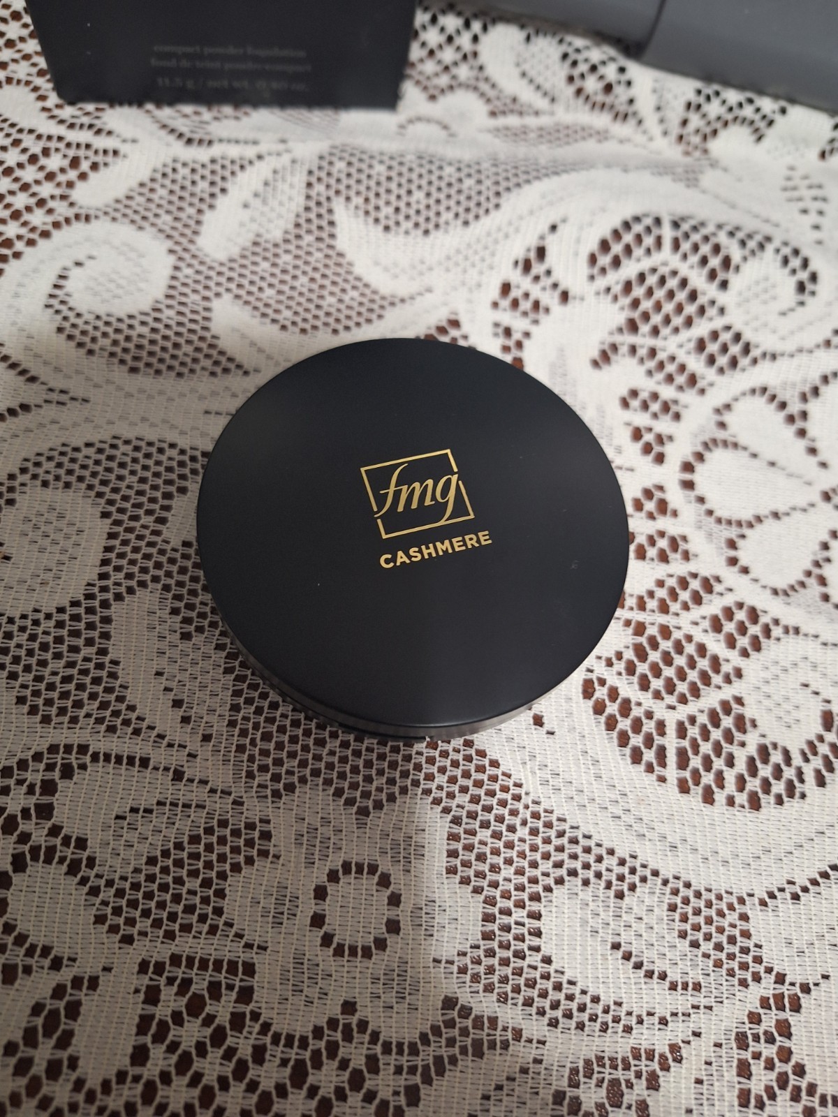 Avon Fmg Cashmere Complexion Compact Powder Foundation N140 New Boxed