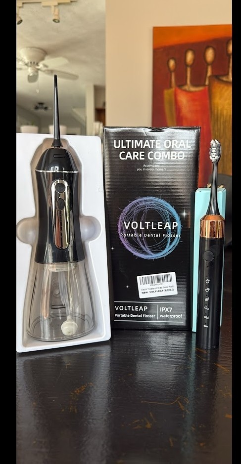 VOLTLEAP Ultimate Oral Care Combo Portable Dental Flosser & Toothbrush New in Bo